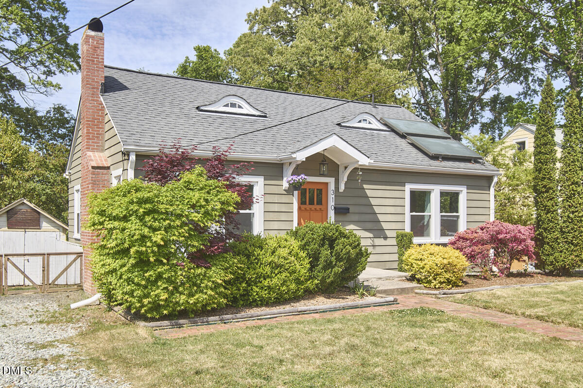 310 Dacian Avenue