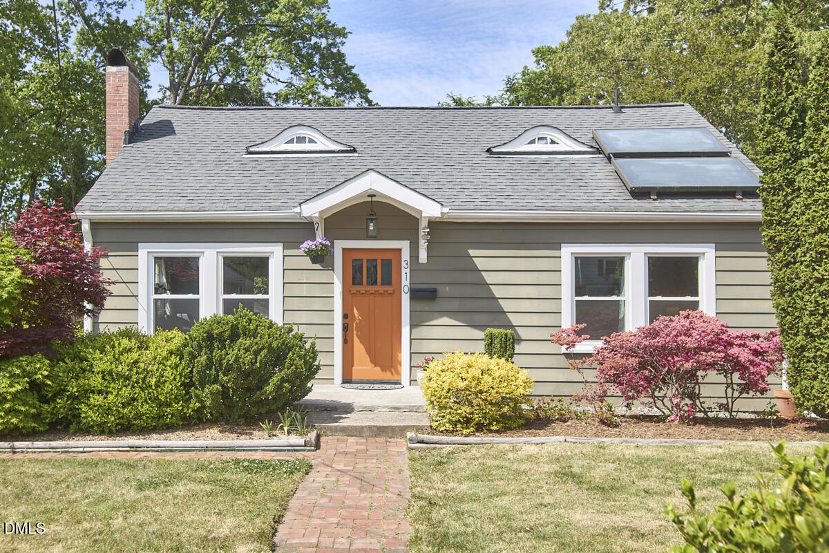 310 Dacian Avenue