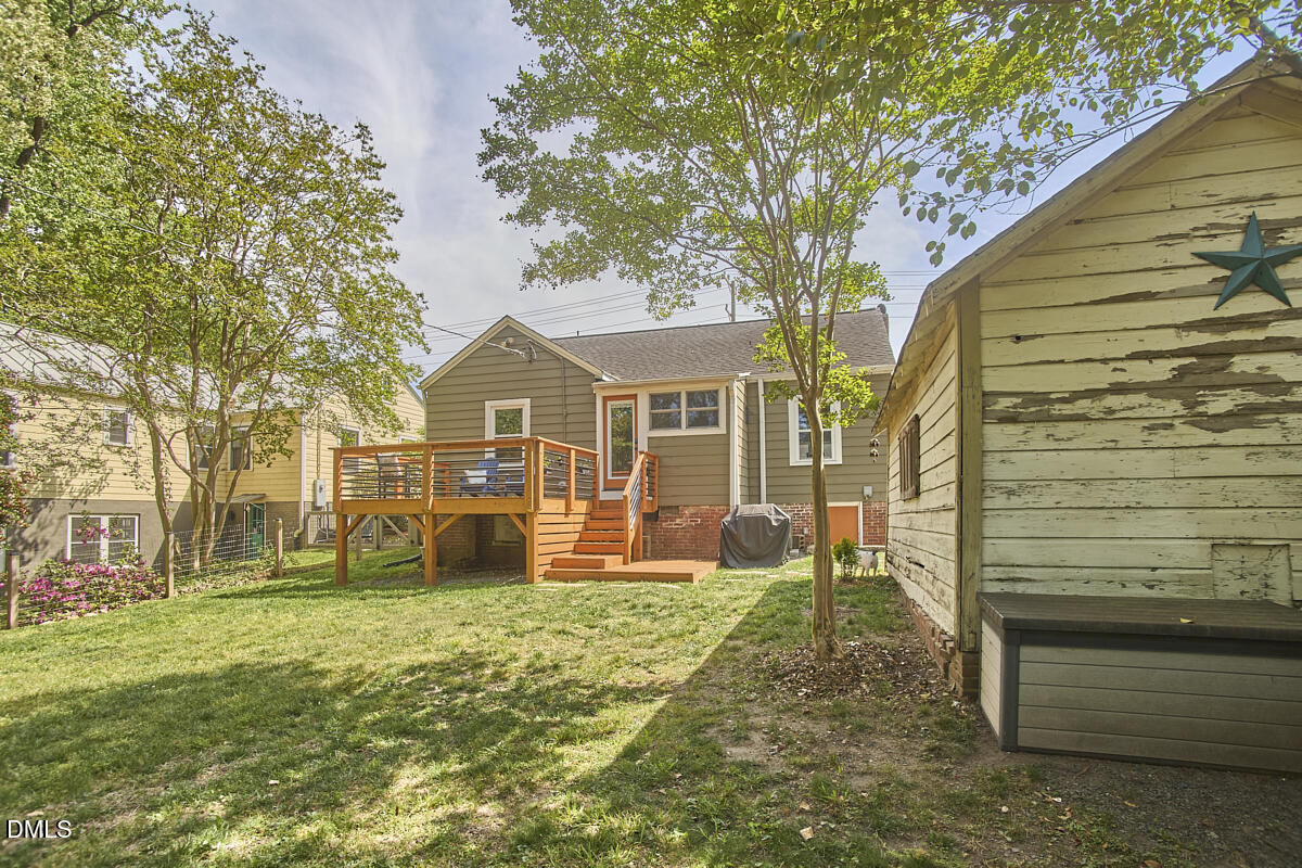 310 Dacian Avenue
