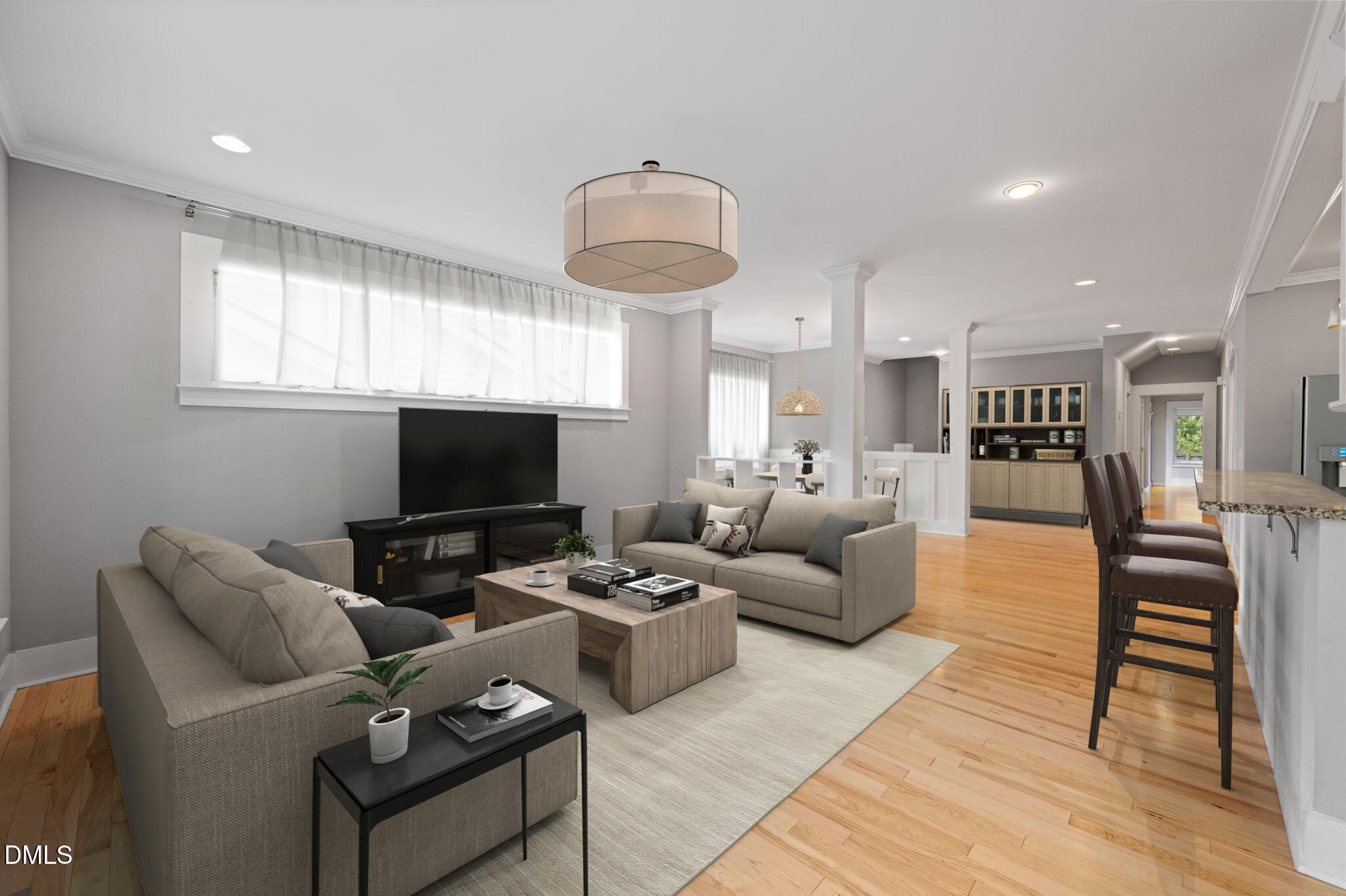 208 W Markham Avenue