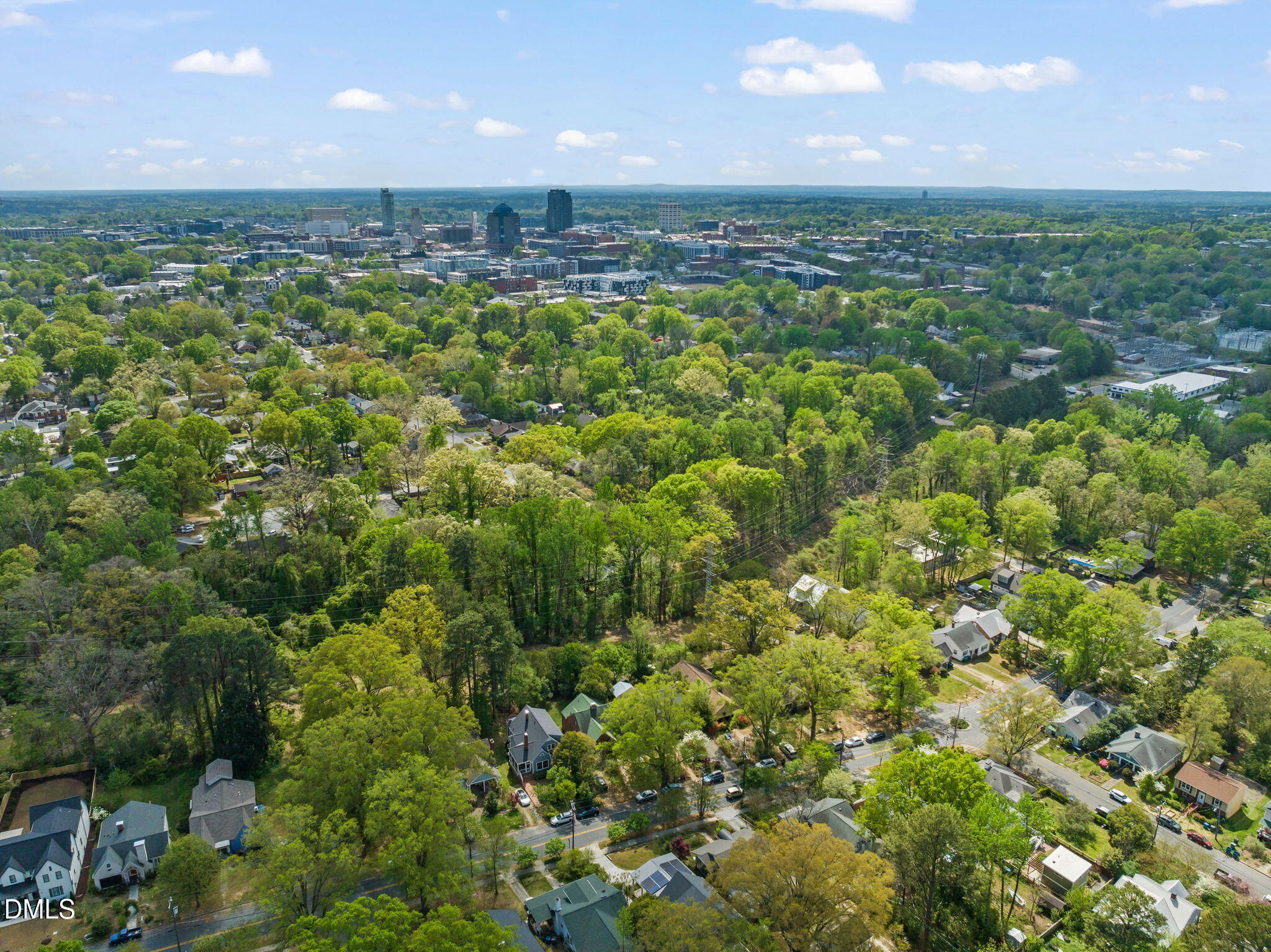 208 W Markham Avenue