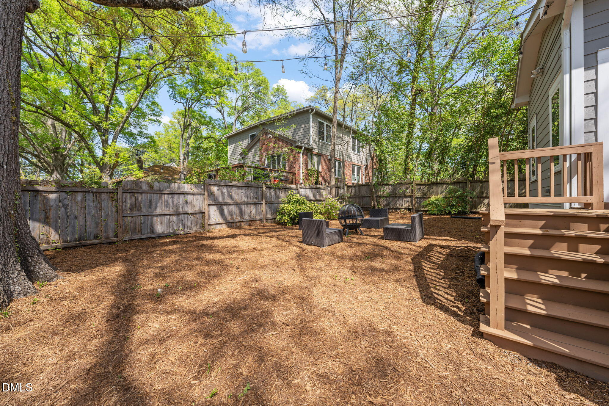 208 W Markham Avenue