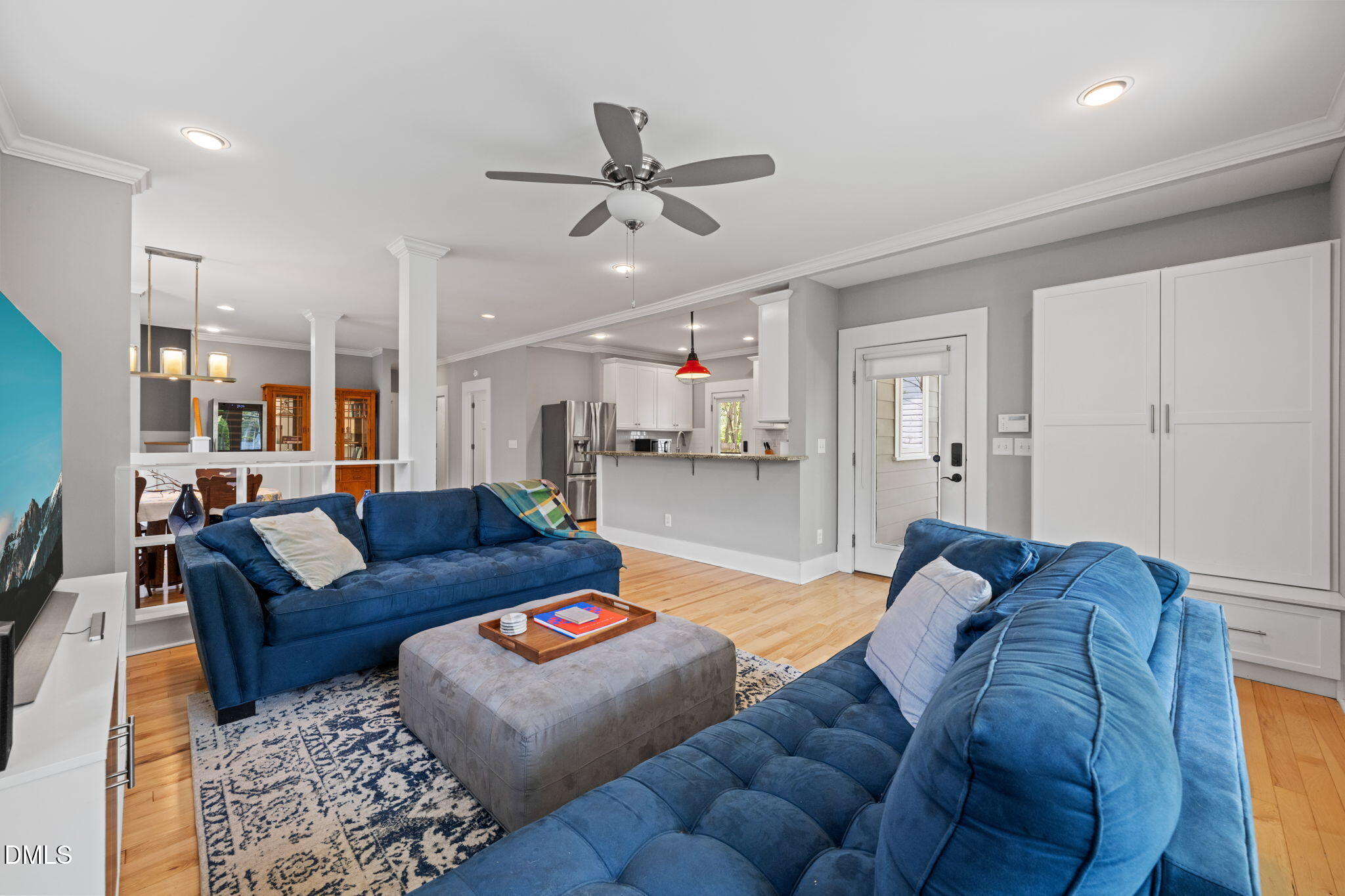 208 W Markham Avenue