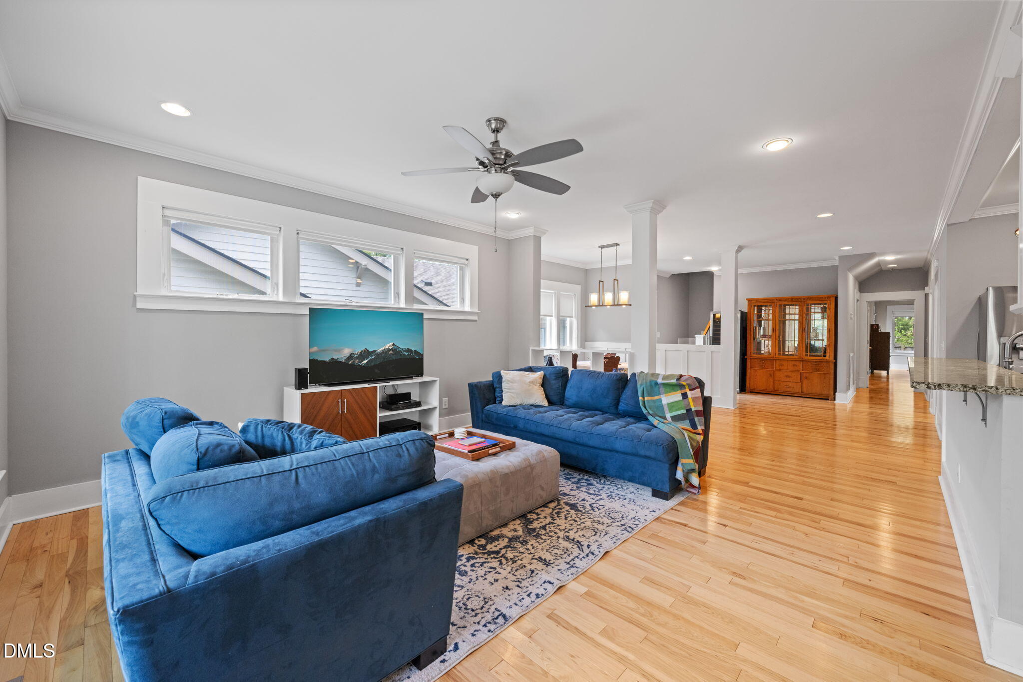 208 W Markham Avenue