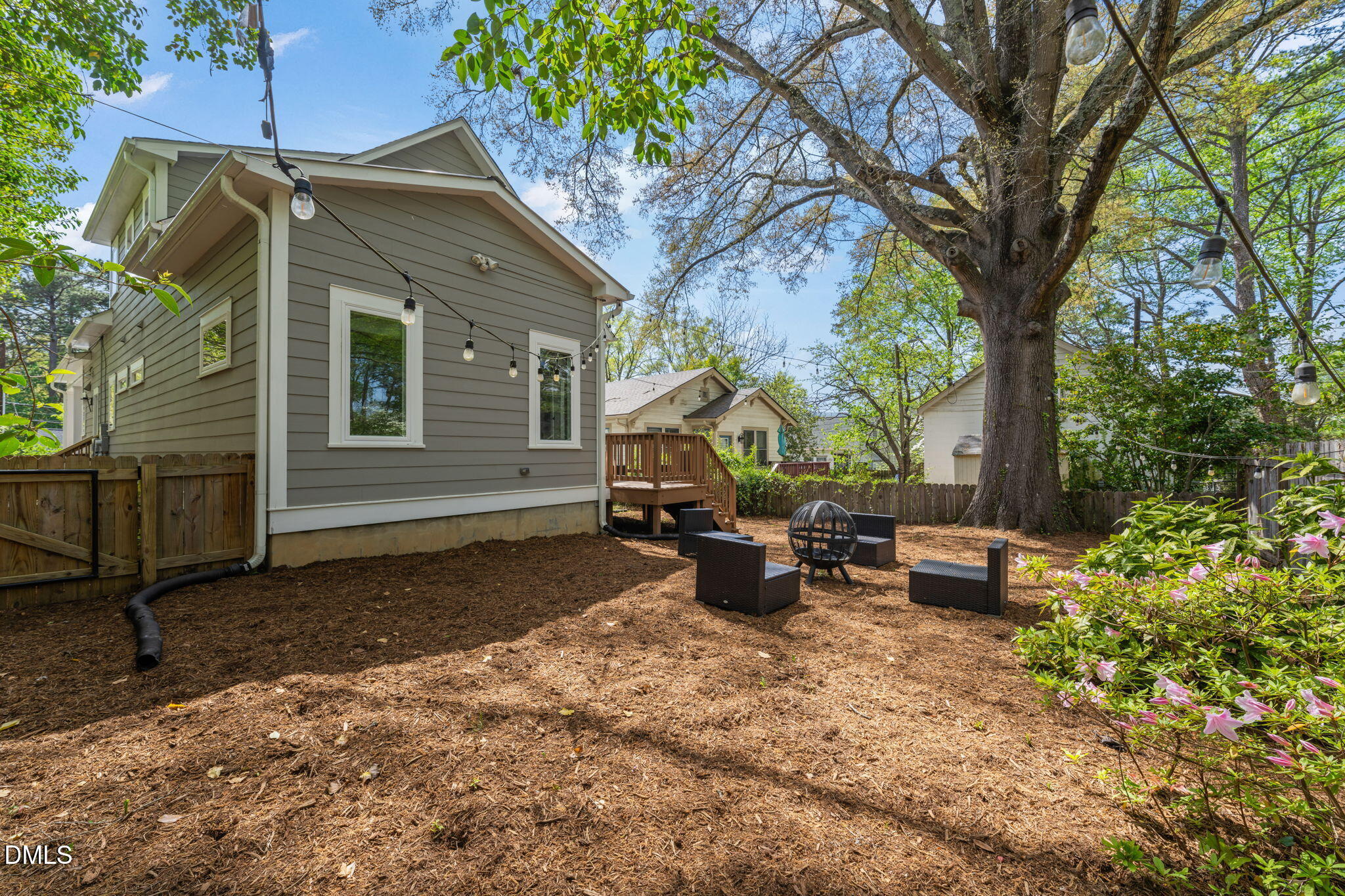 208 W Markham Avenue