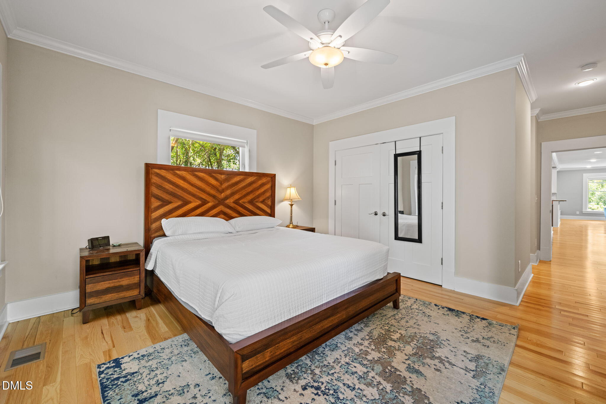 208 W Markham Avenue