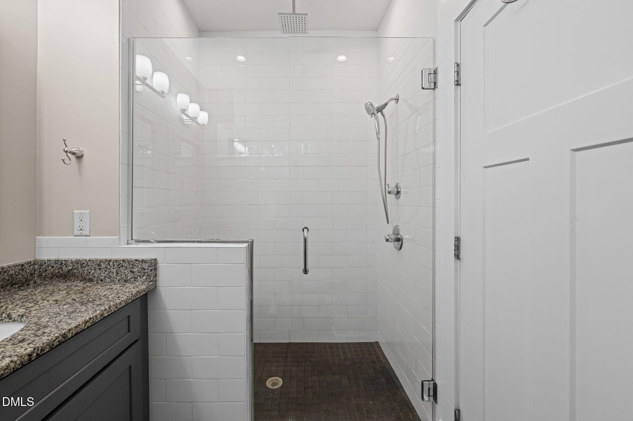 208 W Markham Avenue