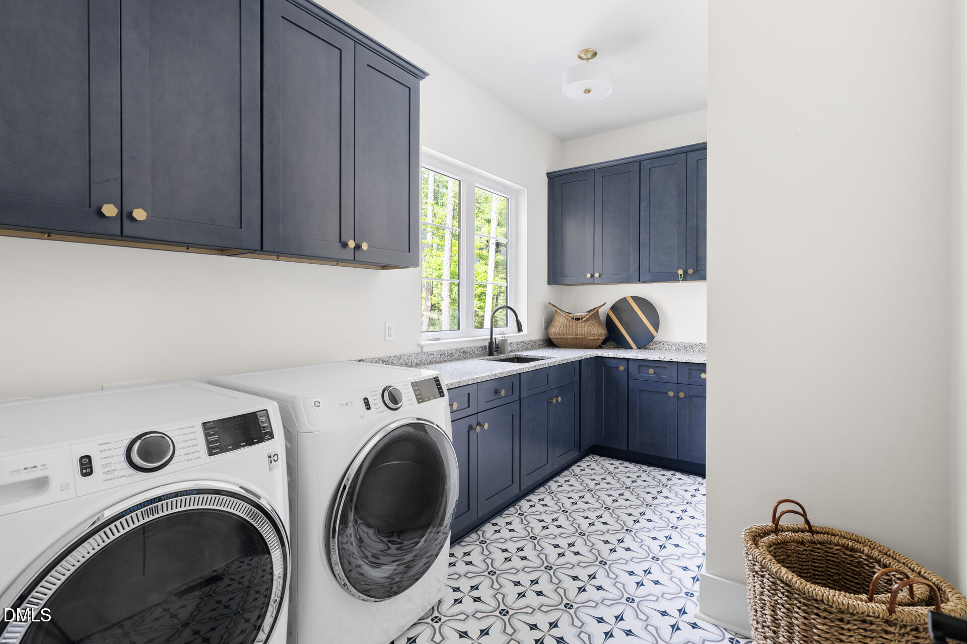 425 Ocoee Falls Drive