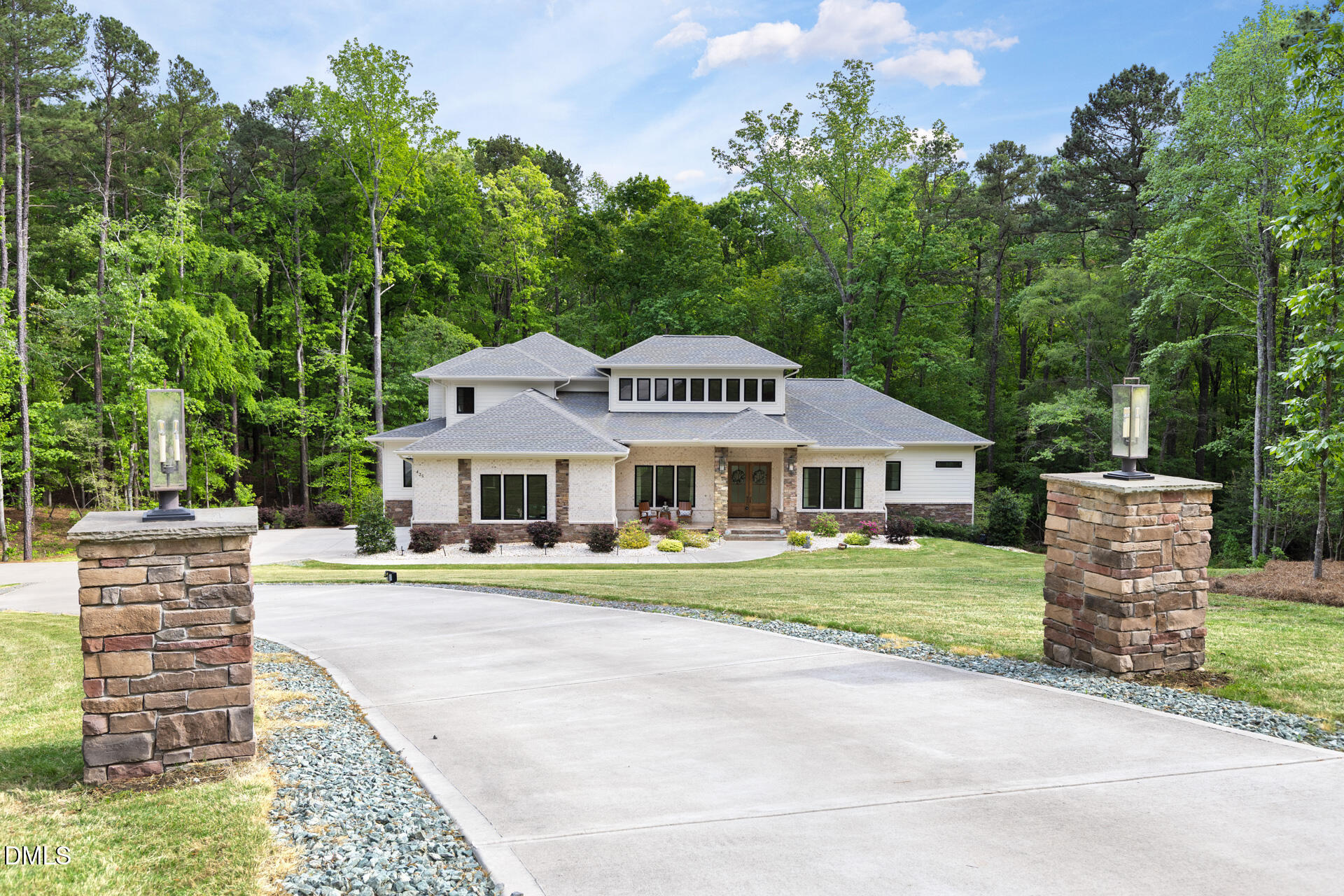 425 Ocoee Falls Drive