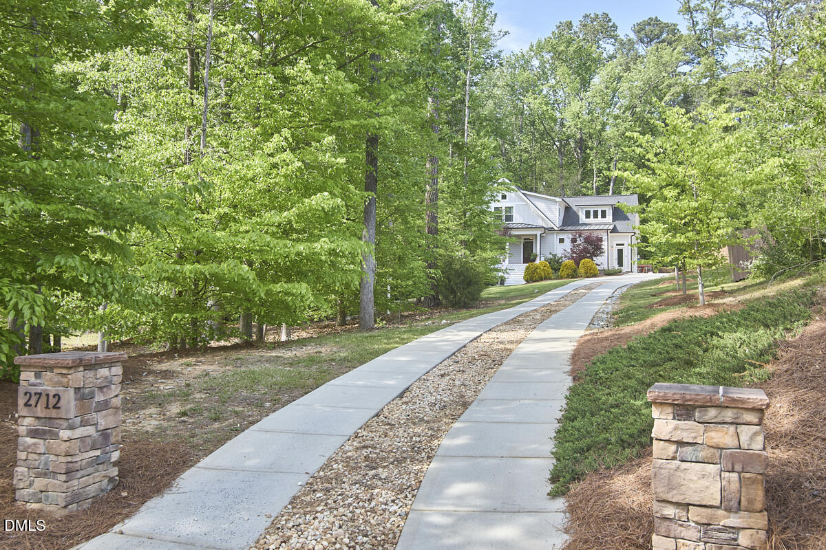 2712 Winton Road