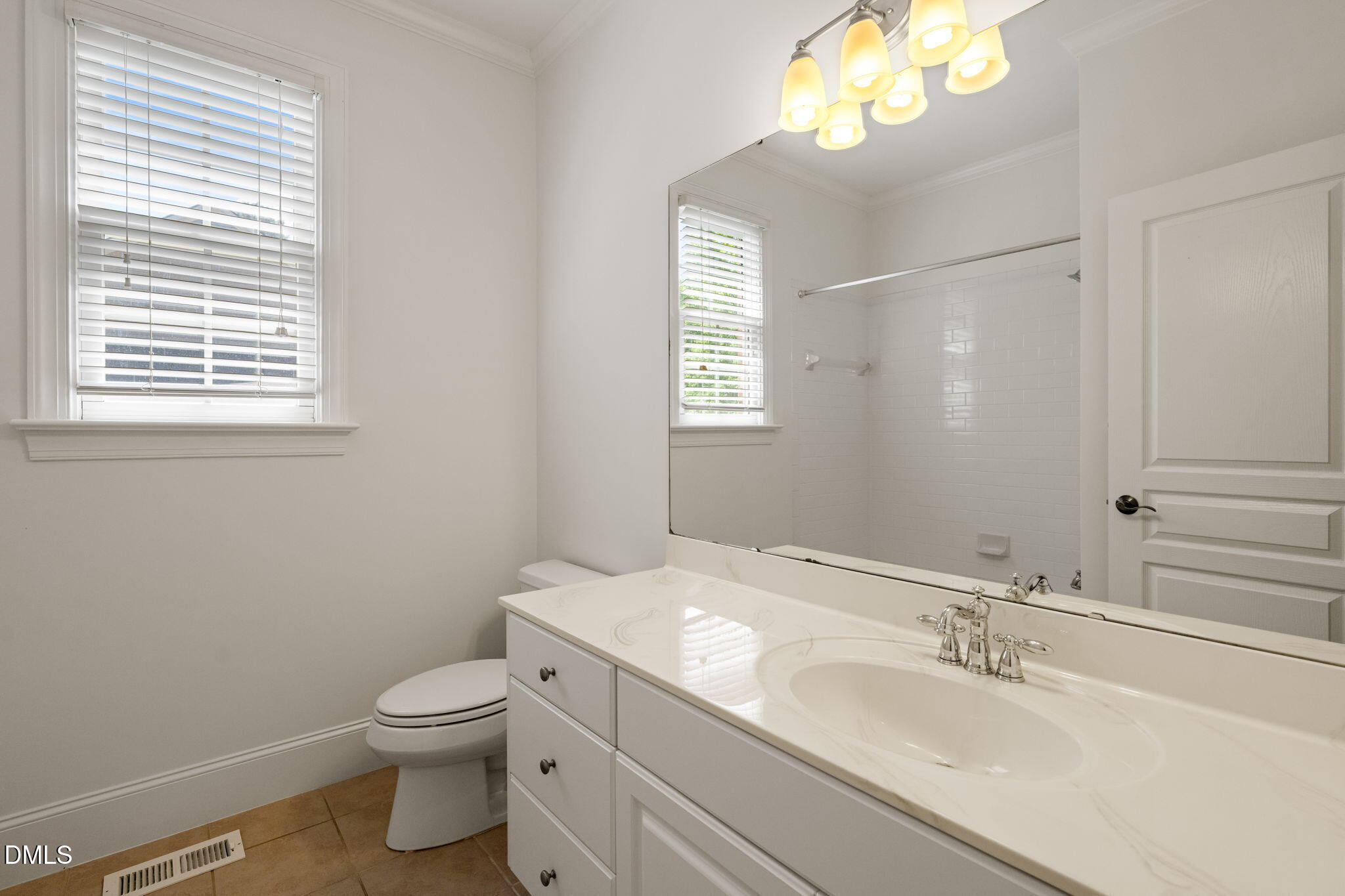 207 Oxfordshire Lane