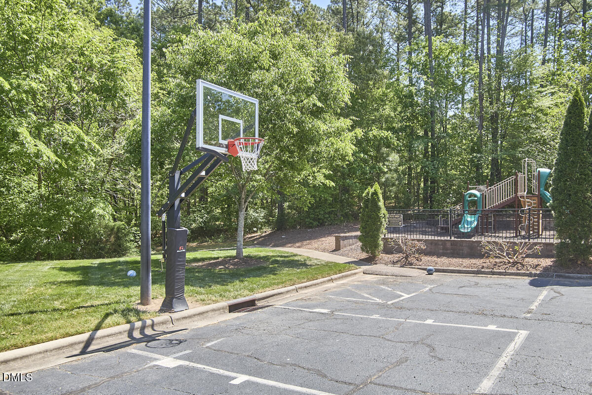 502 Oxfordshire Lane