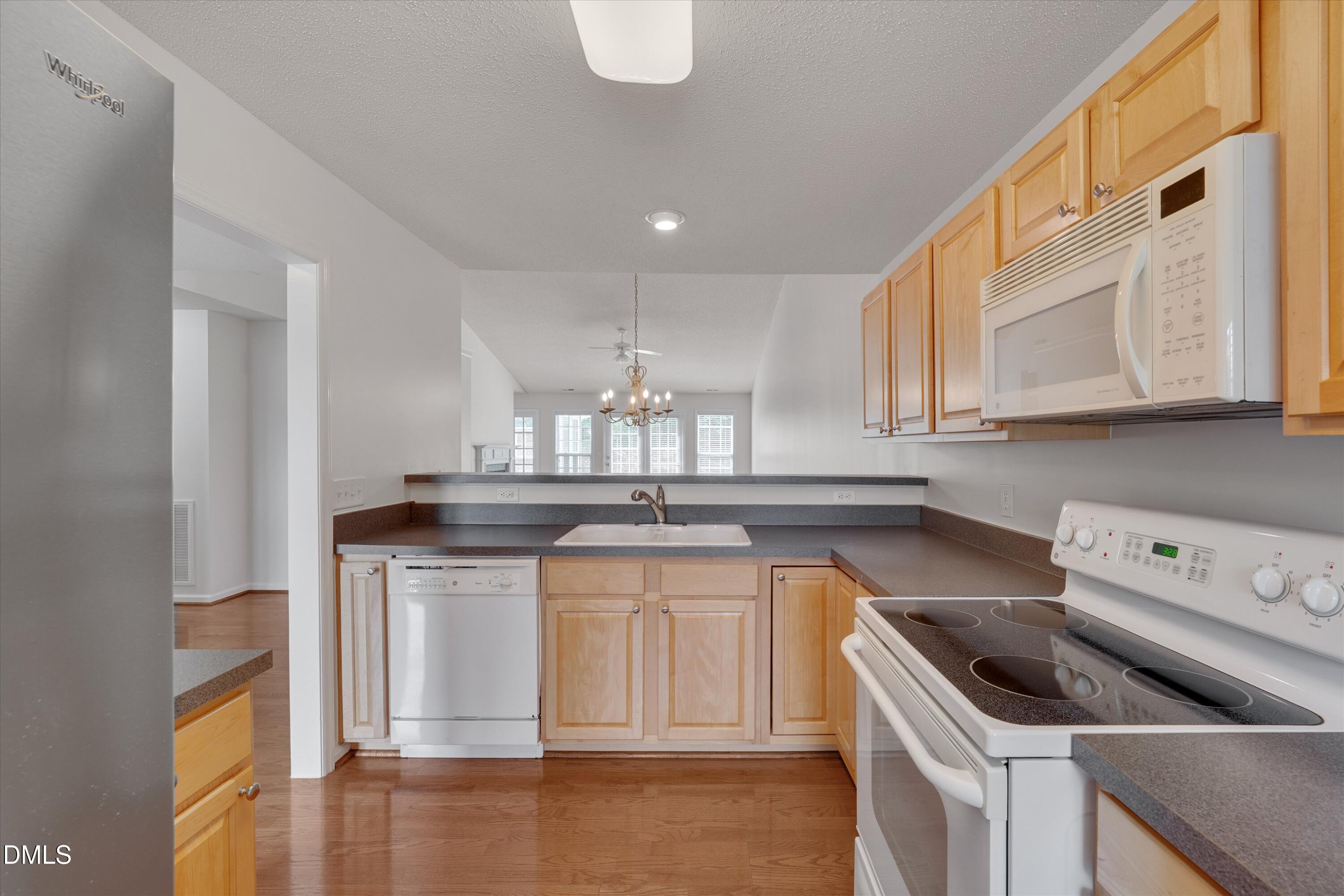 1901 Hawfields Crossing Lane