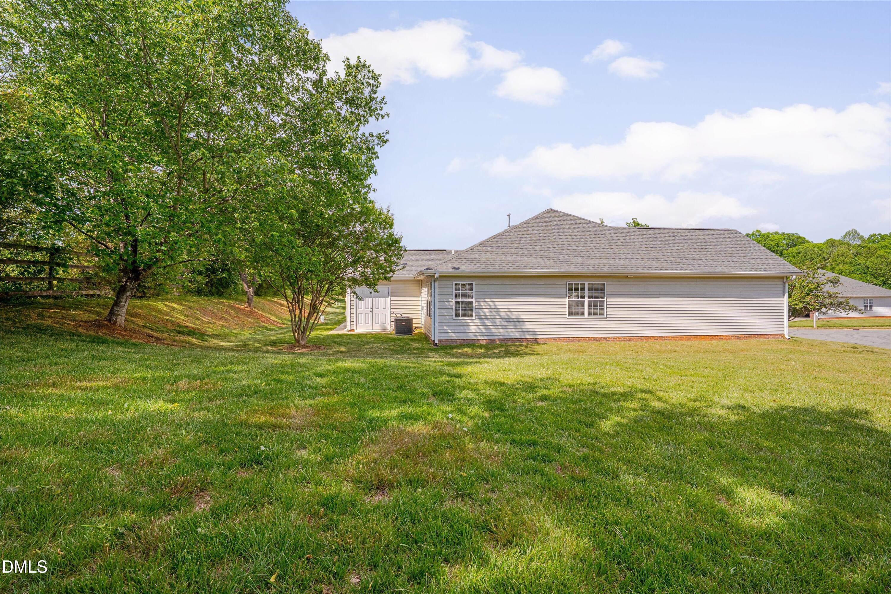 1901 Hawfields Crossing Lane