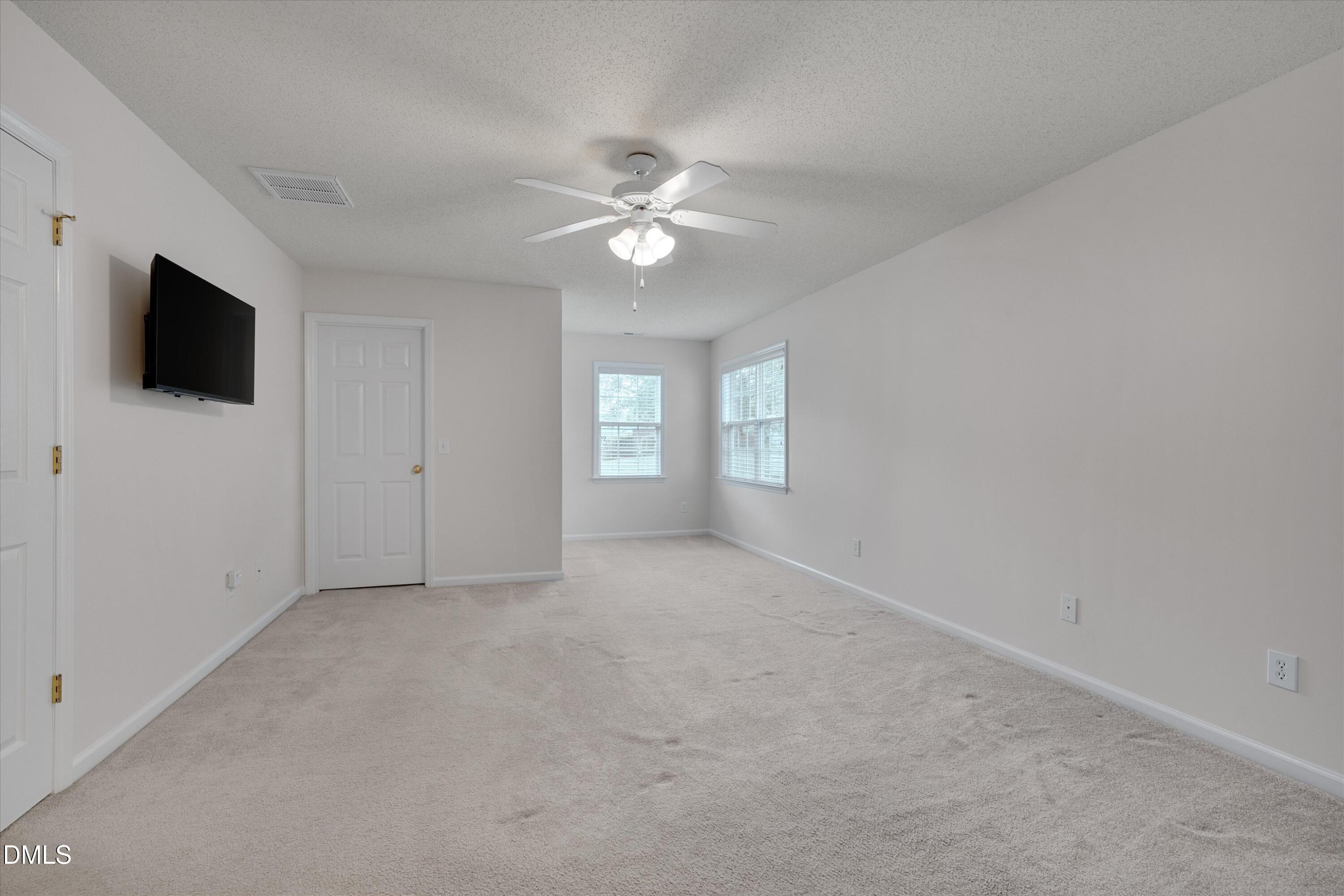 1901 Hawfields Crossing Lane