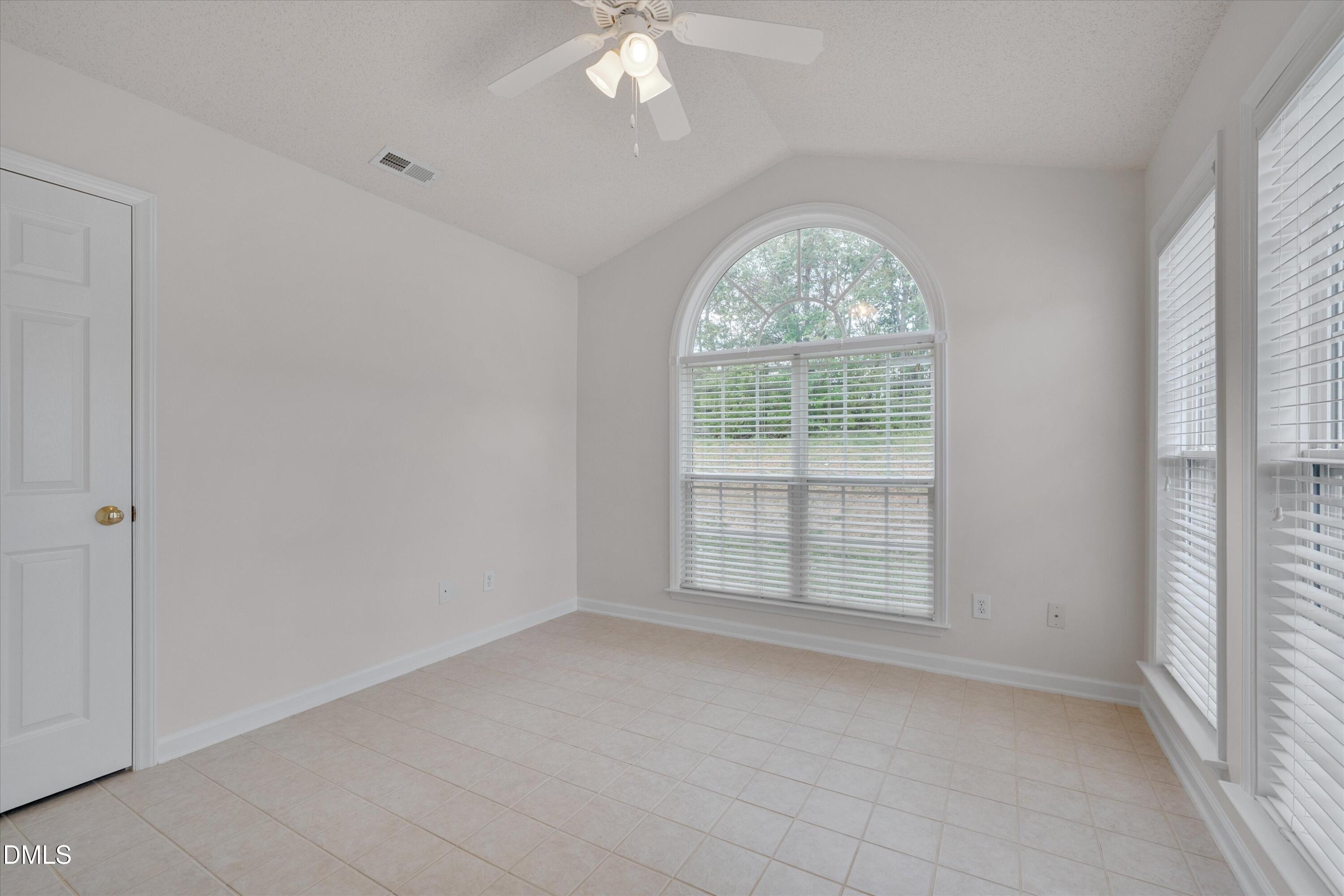 1901 Hawfields Crossing Lane