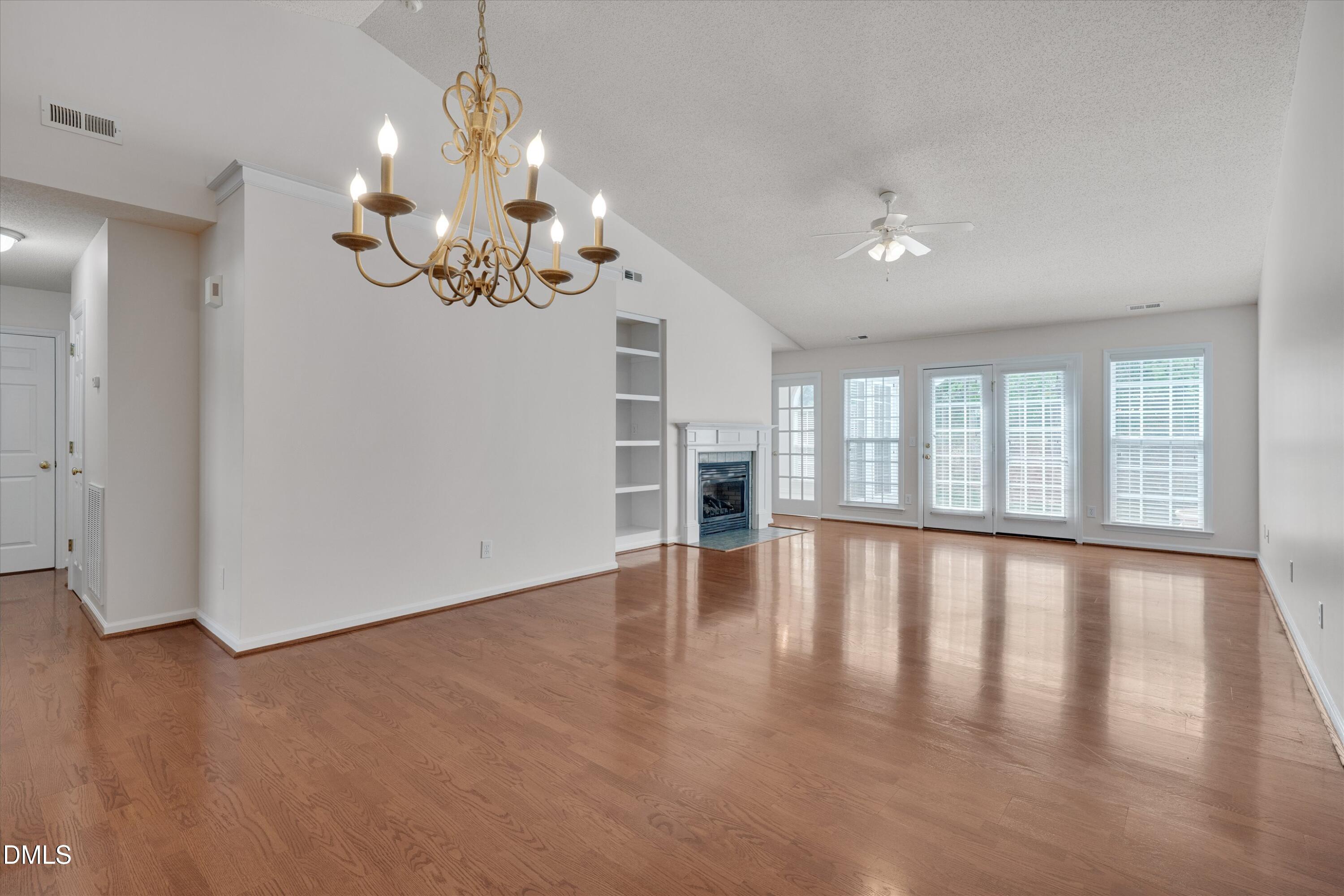 1901 Hawfields Crossing Lane