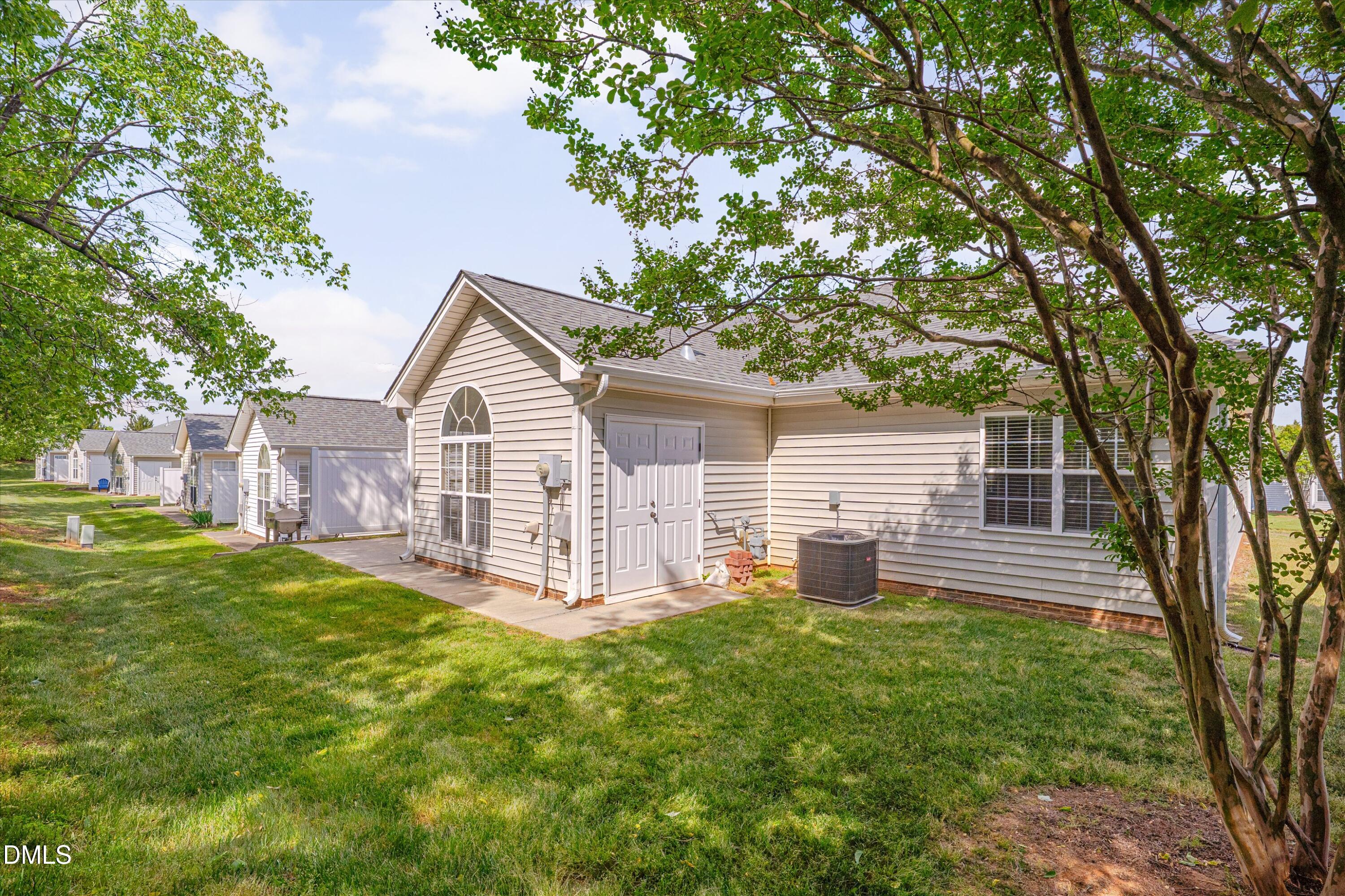 1901 Hawfields Crossing Lane