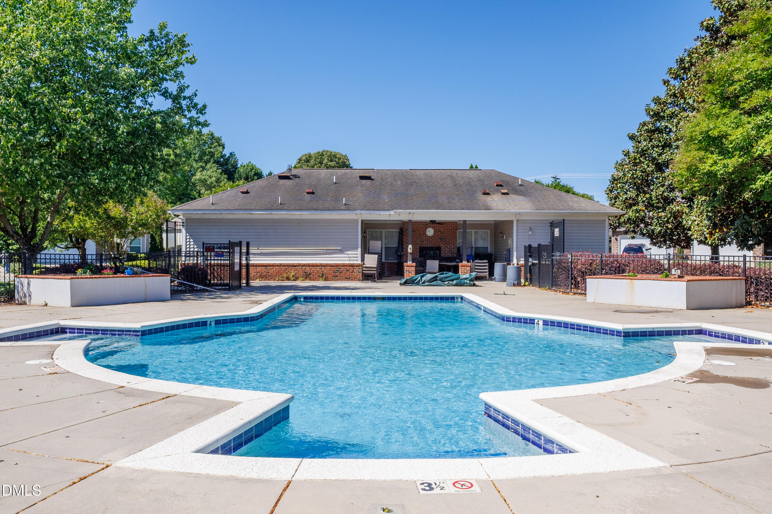 615 Oakfield Trail