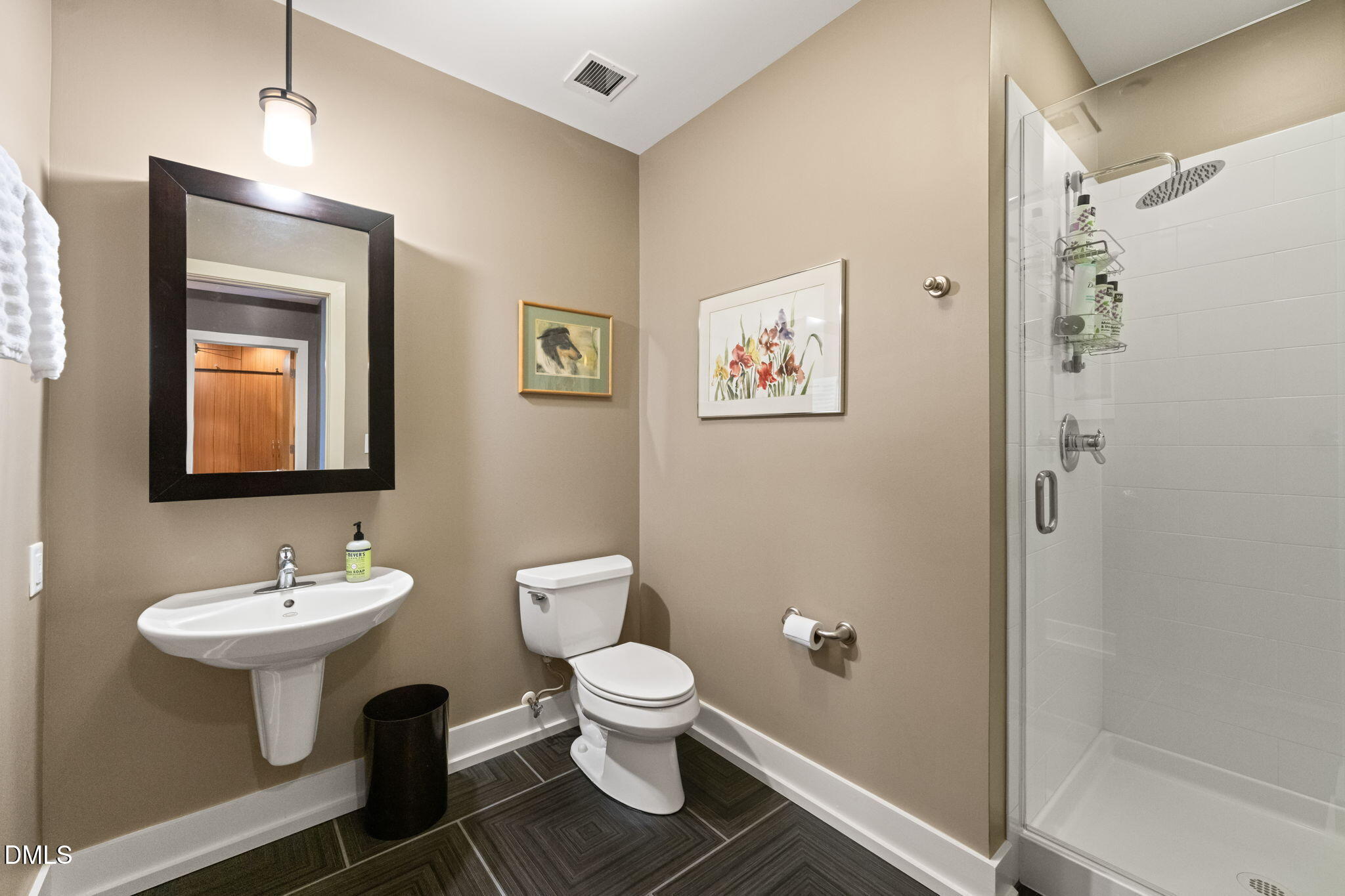 103 W Main Street # 404