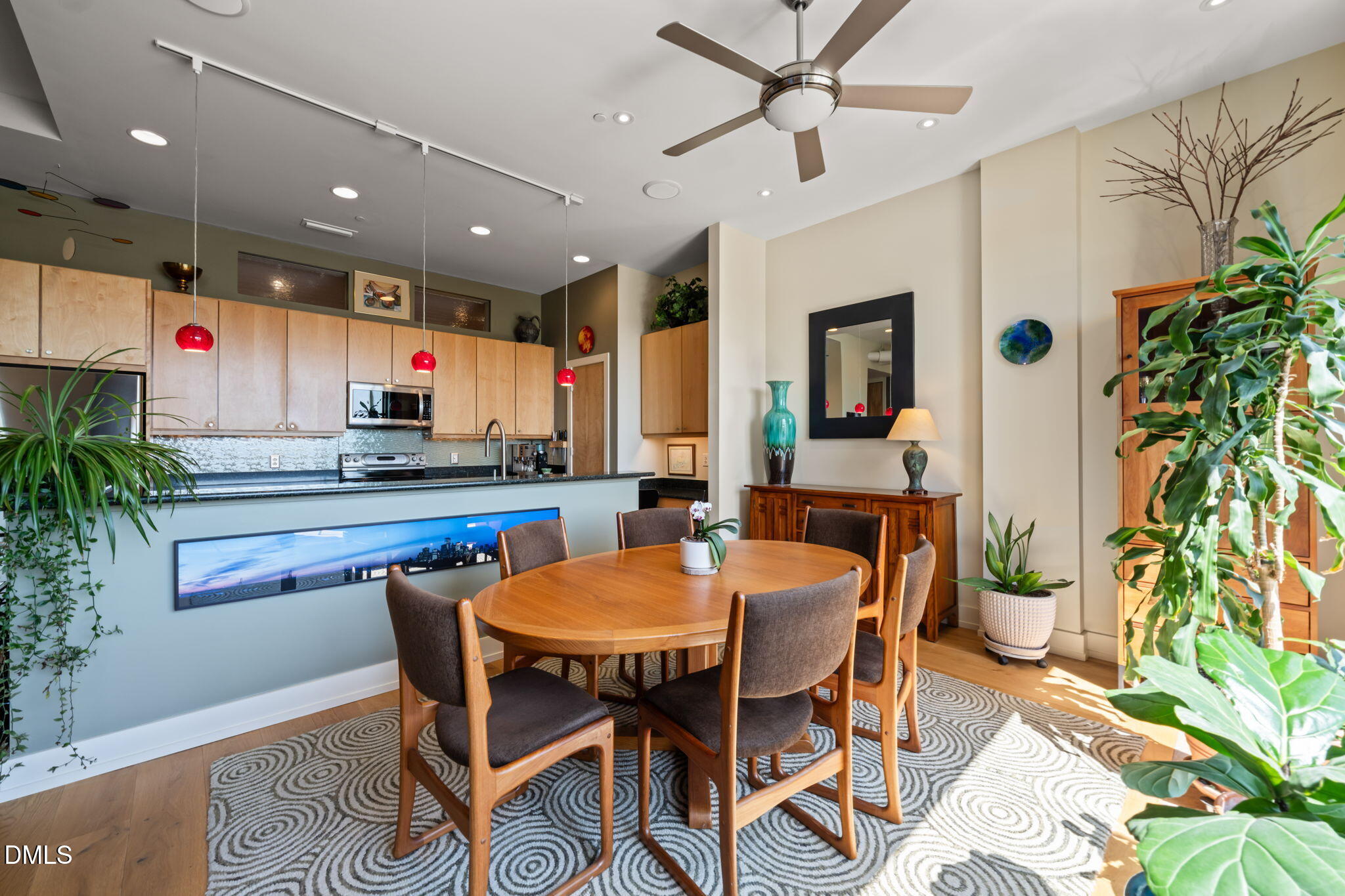 103 W Main Street # 404