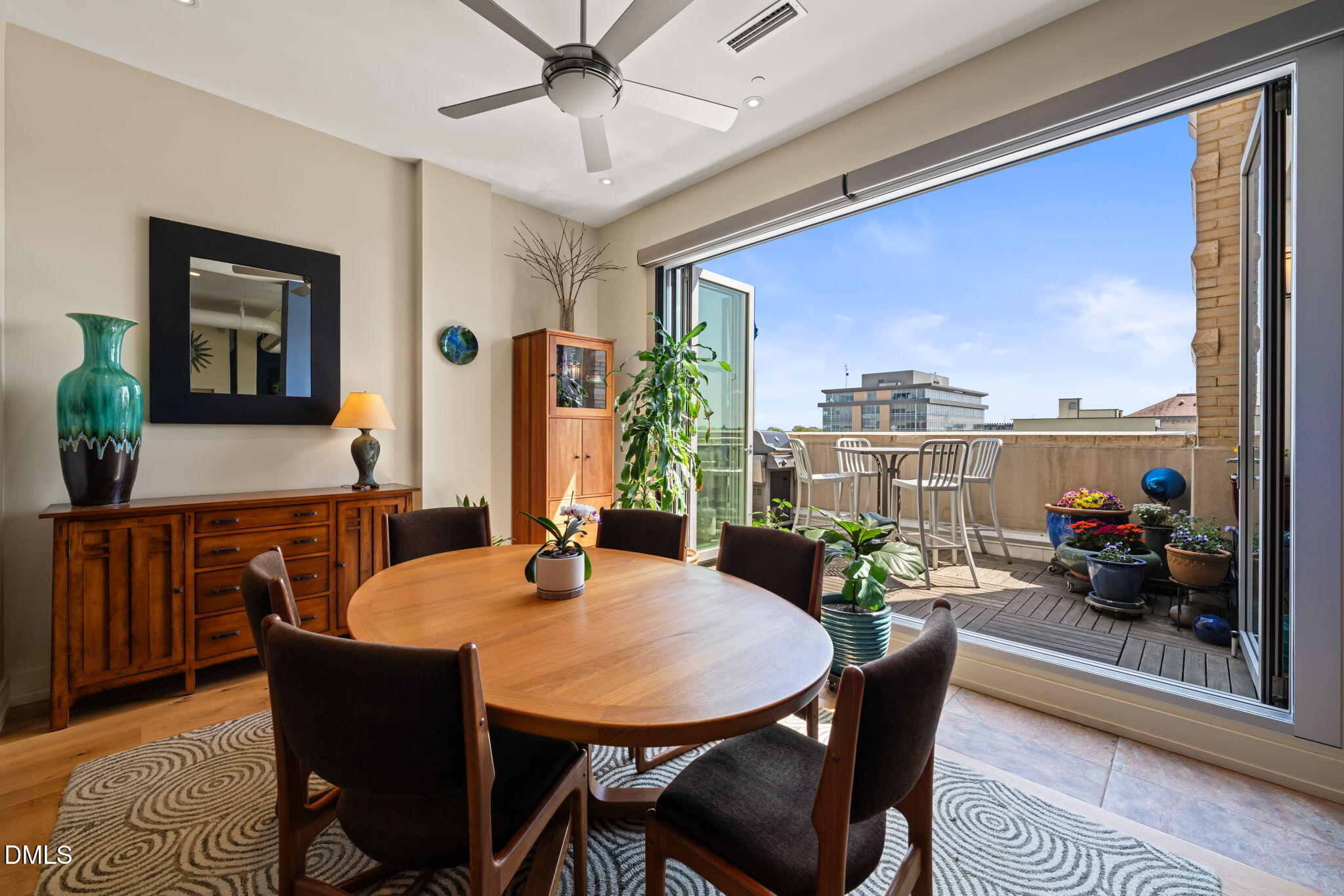103 W Main Street # 404