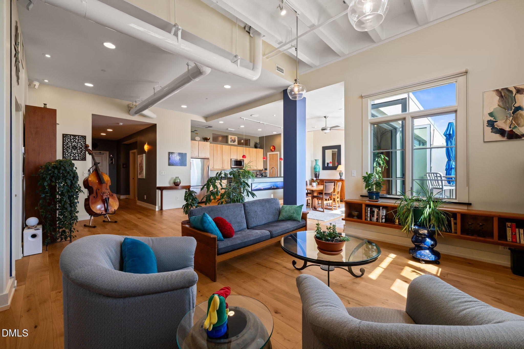 103 W Main Street # 404