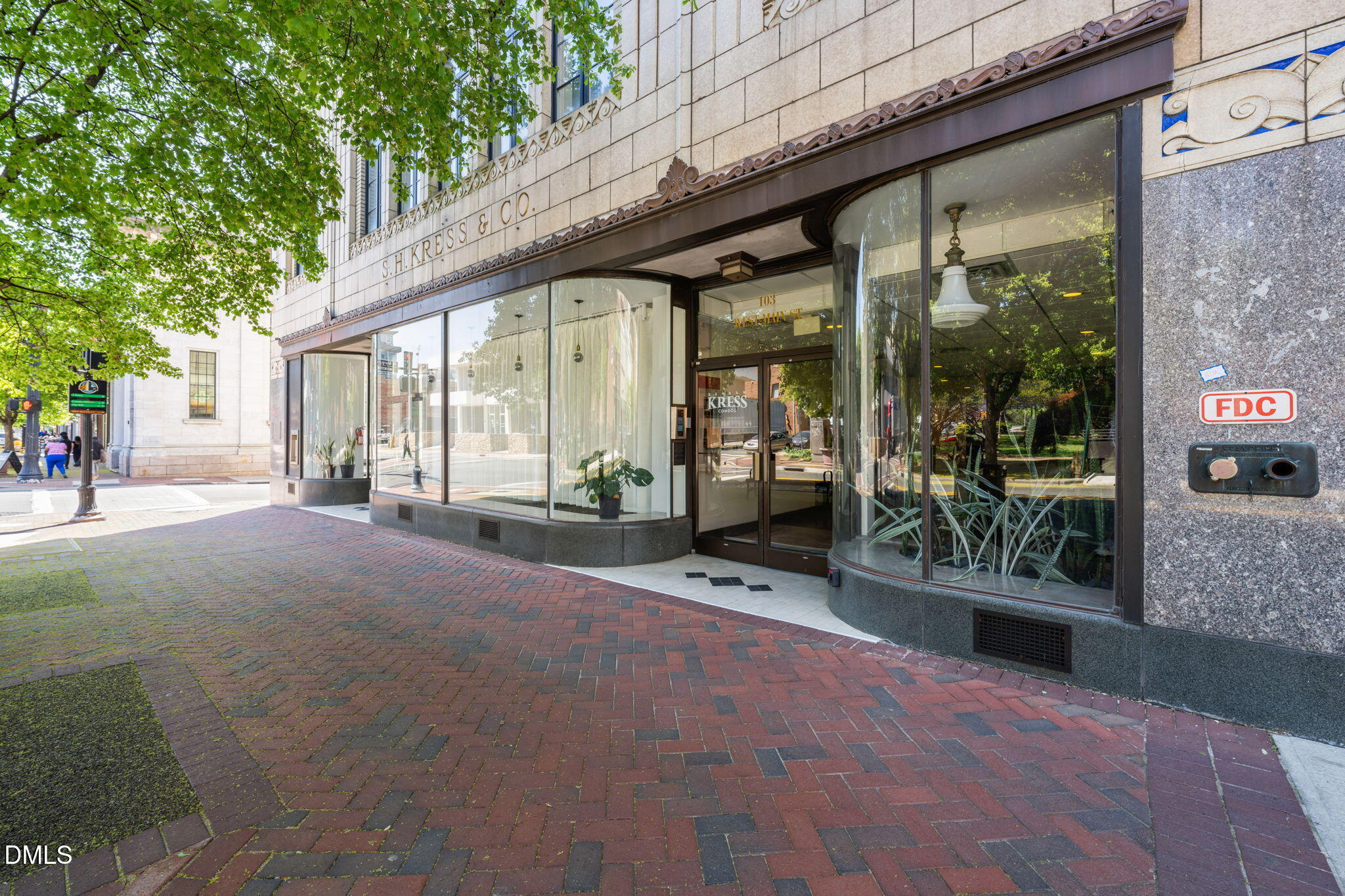 103 W Main Street # 404
