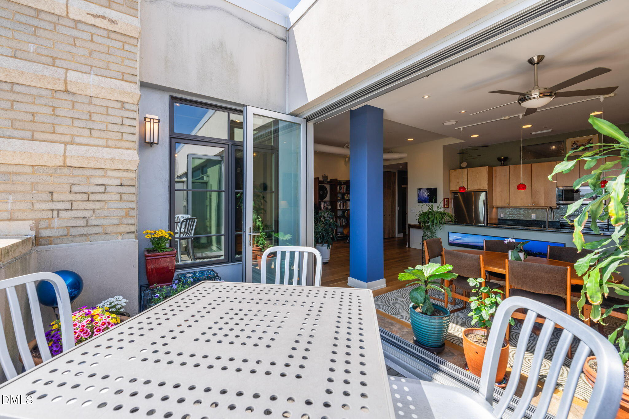 103 W Main Street # 404