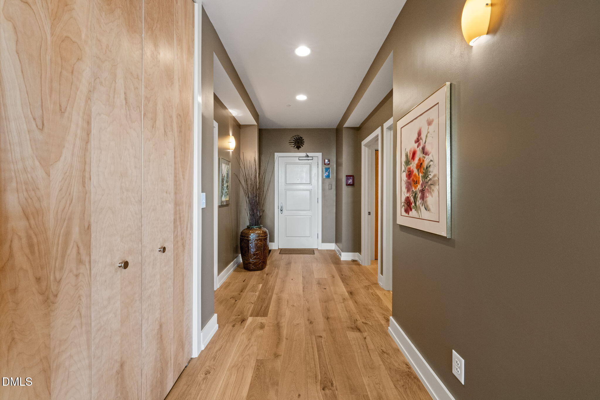 103 W Main Street # 404