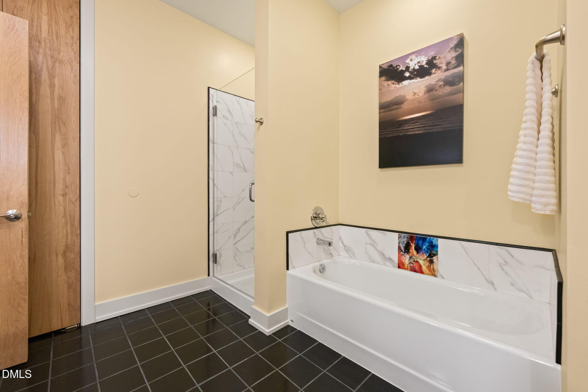 103 W Main Street # 404