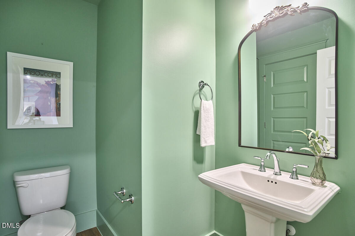 517 Whitehall Circle