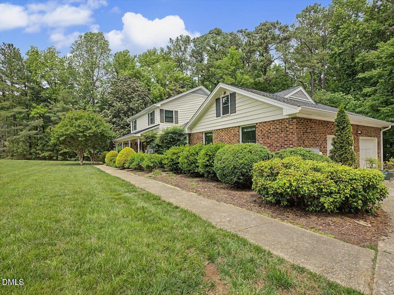 5209 Dutchman Drive