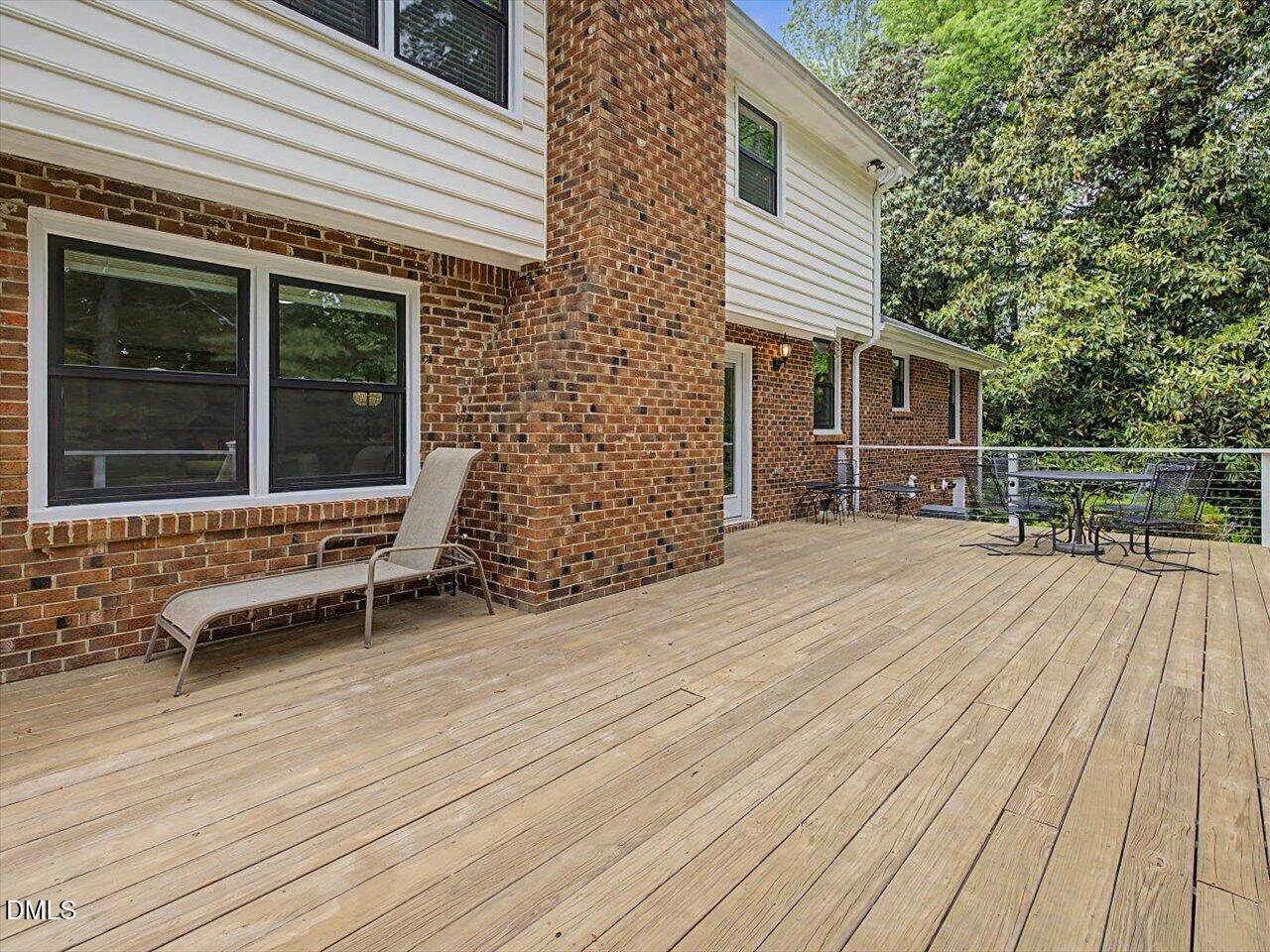 5209 Dutchman Drive