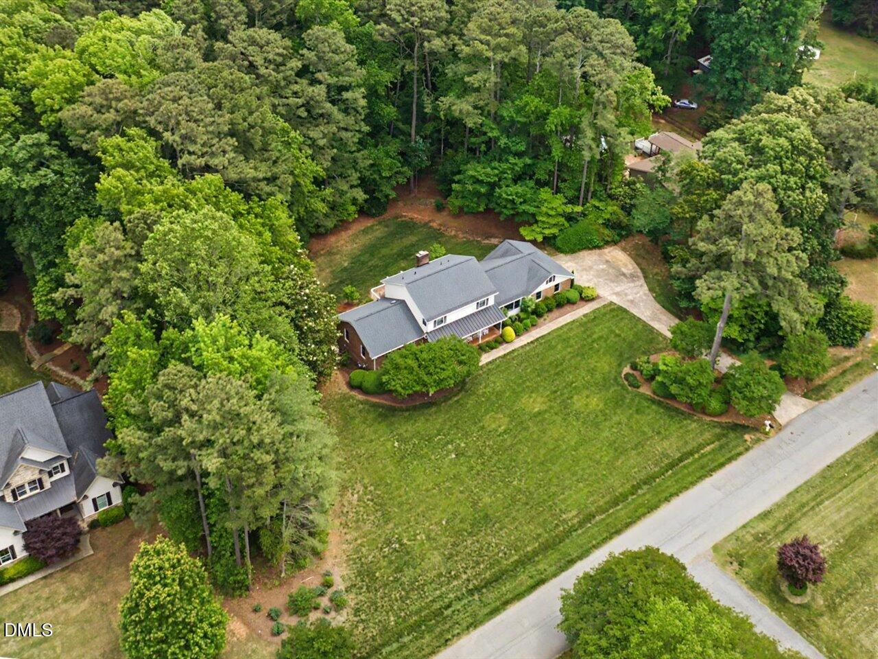 5209 Dutchman Drive