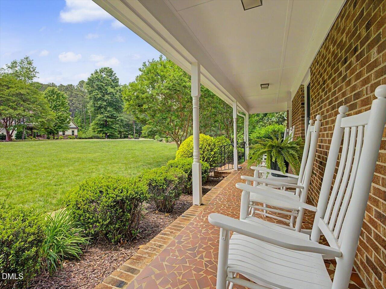5209 Dutchman Drive