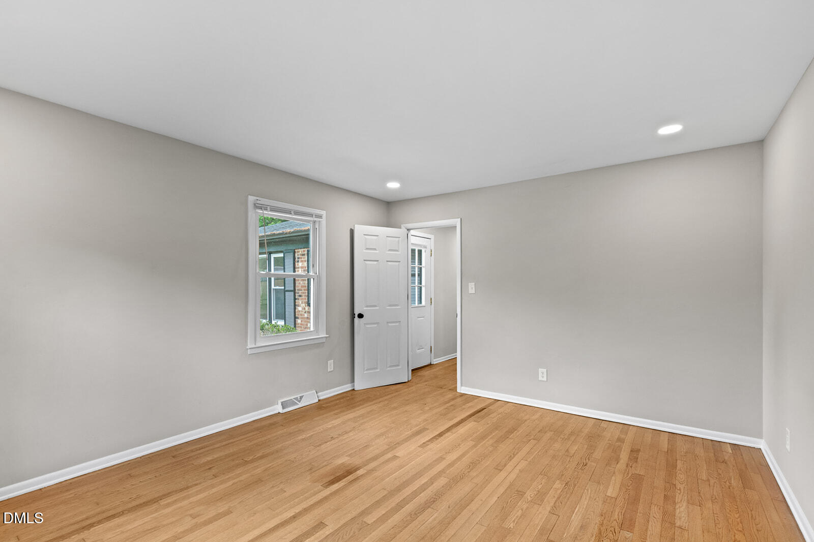 914 Edison Road