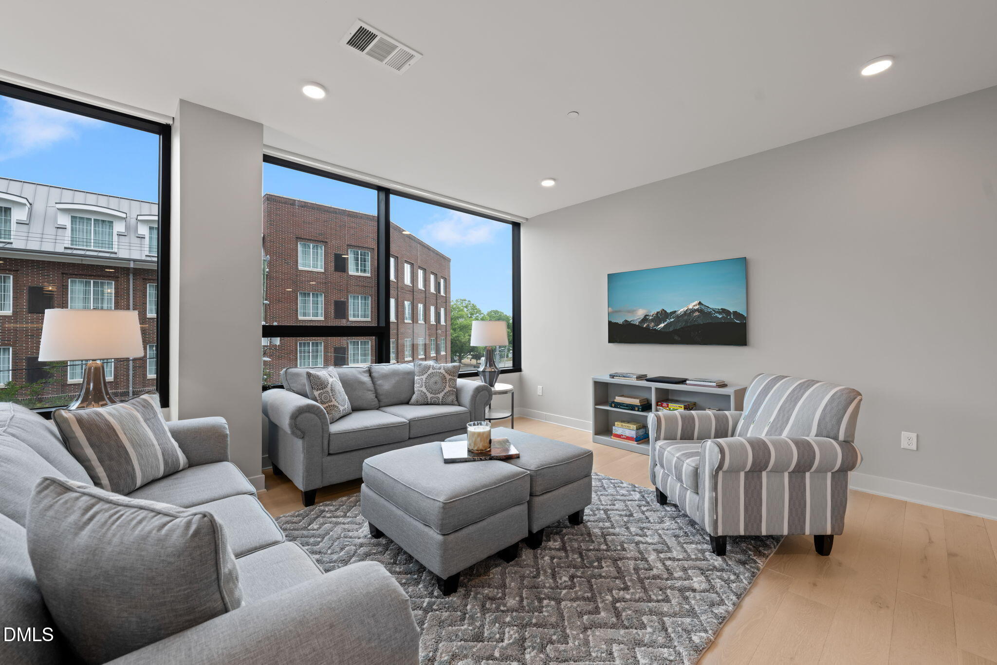 1105 W Main Street Unit 304