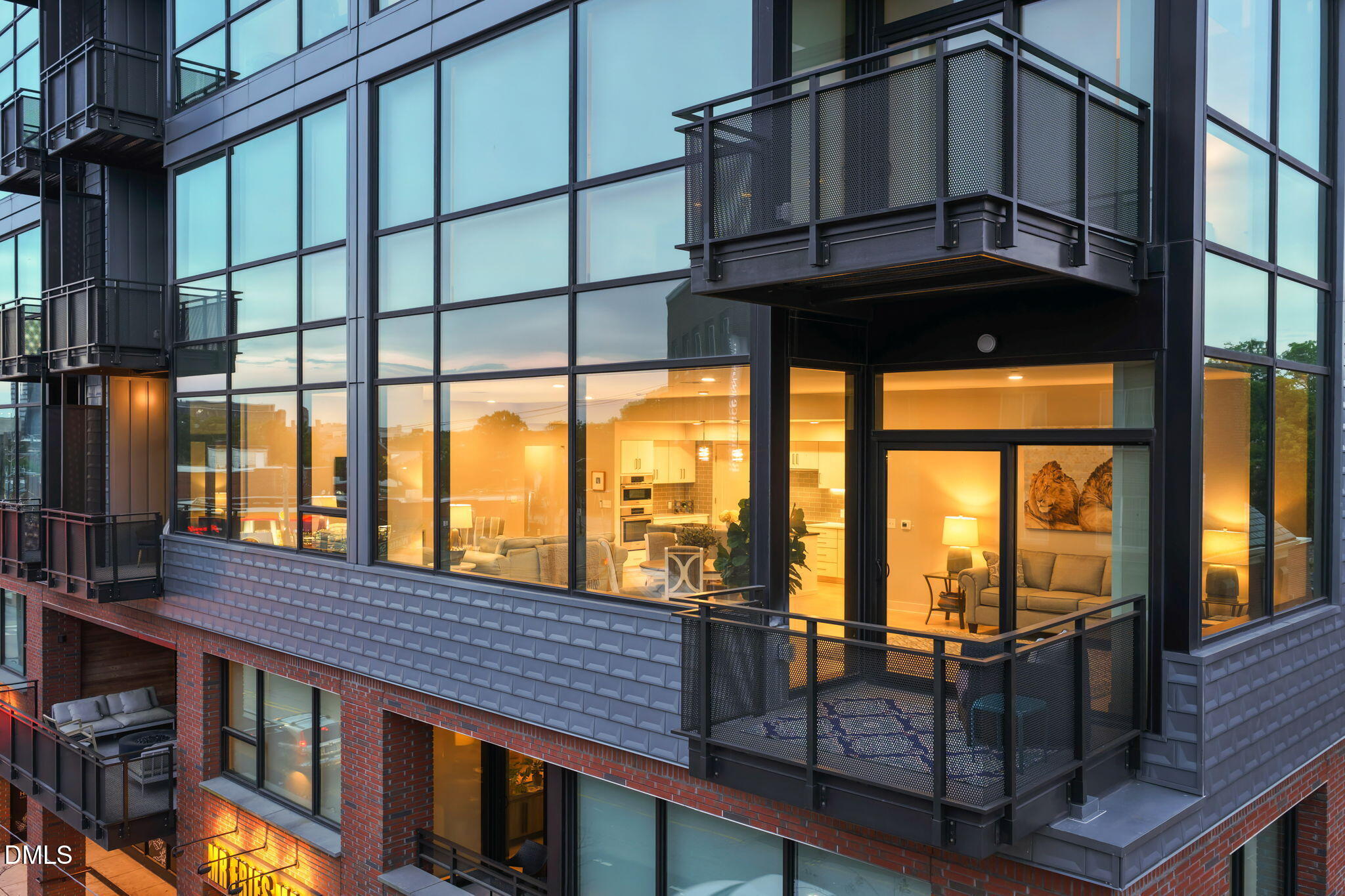 1105 W Main Street Unit 304
