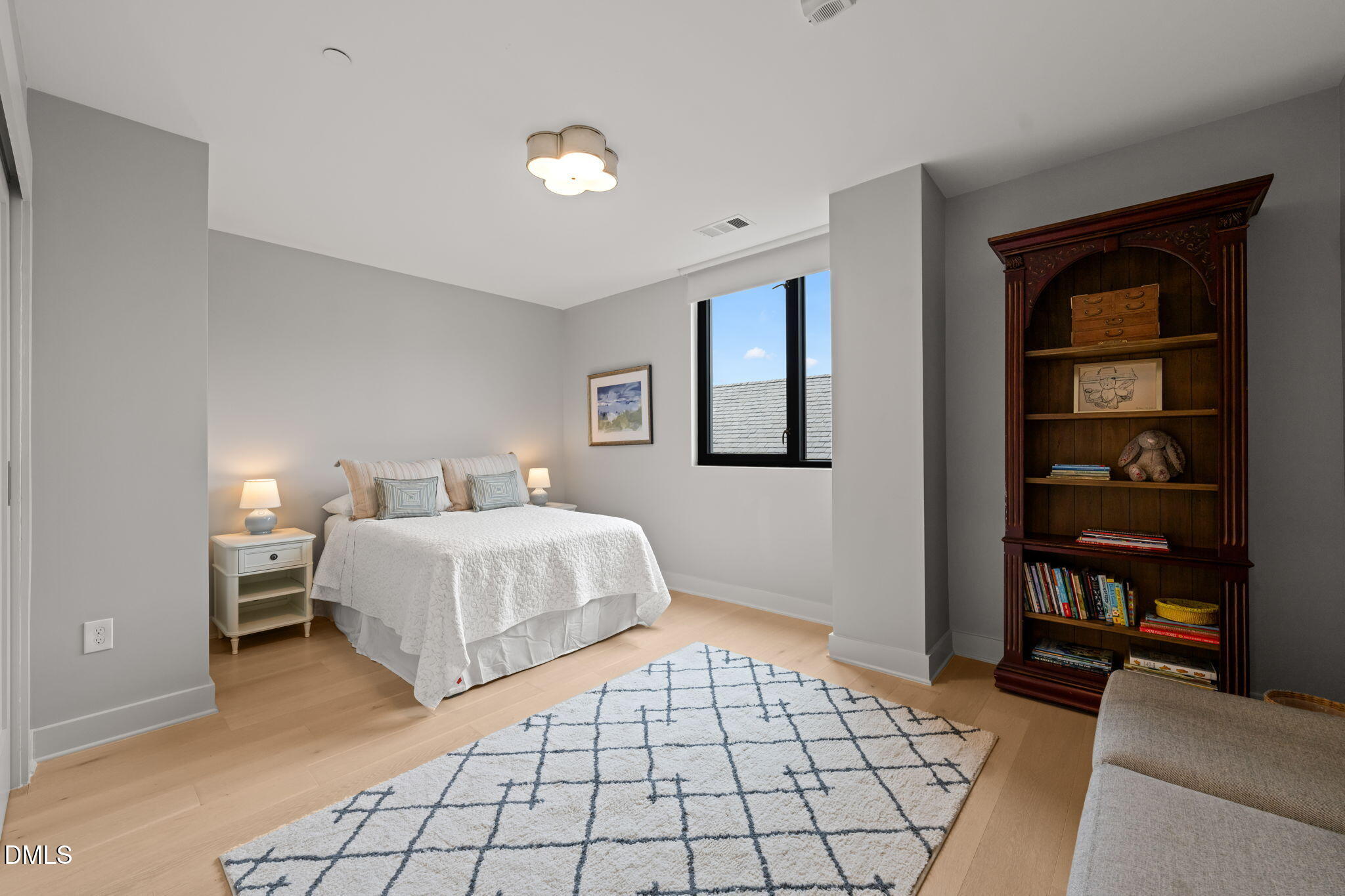 1105 W Main Street Unit 304