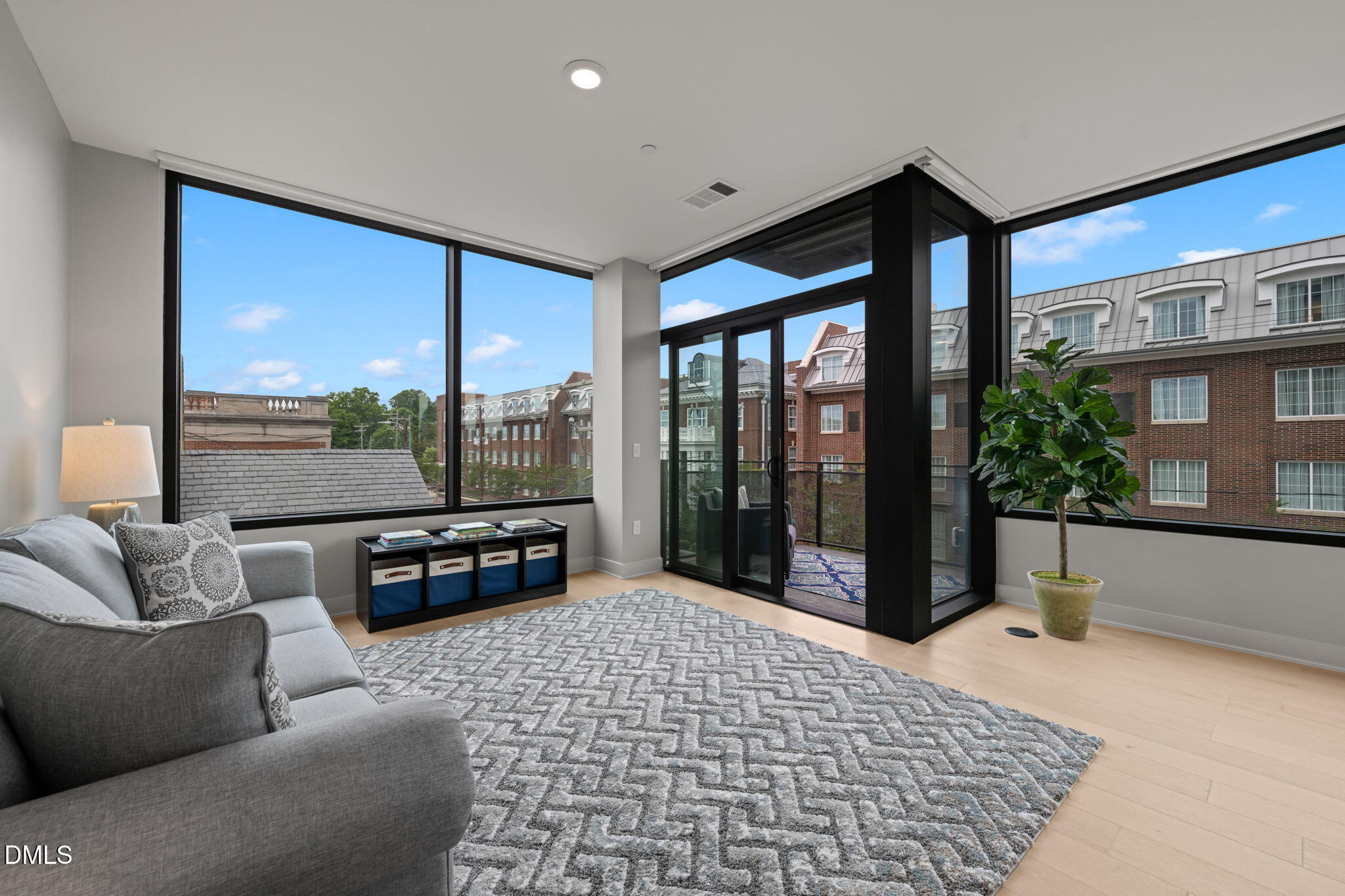 1105 W Main Street Unit 304