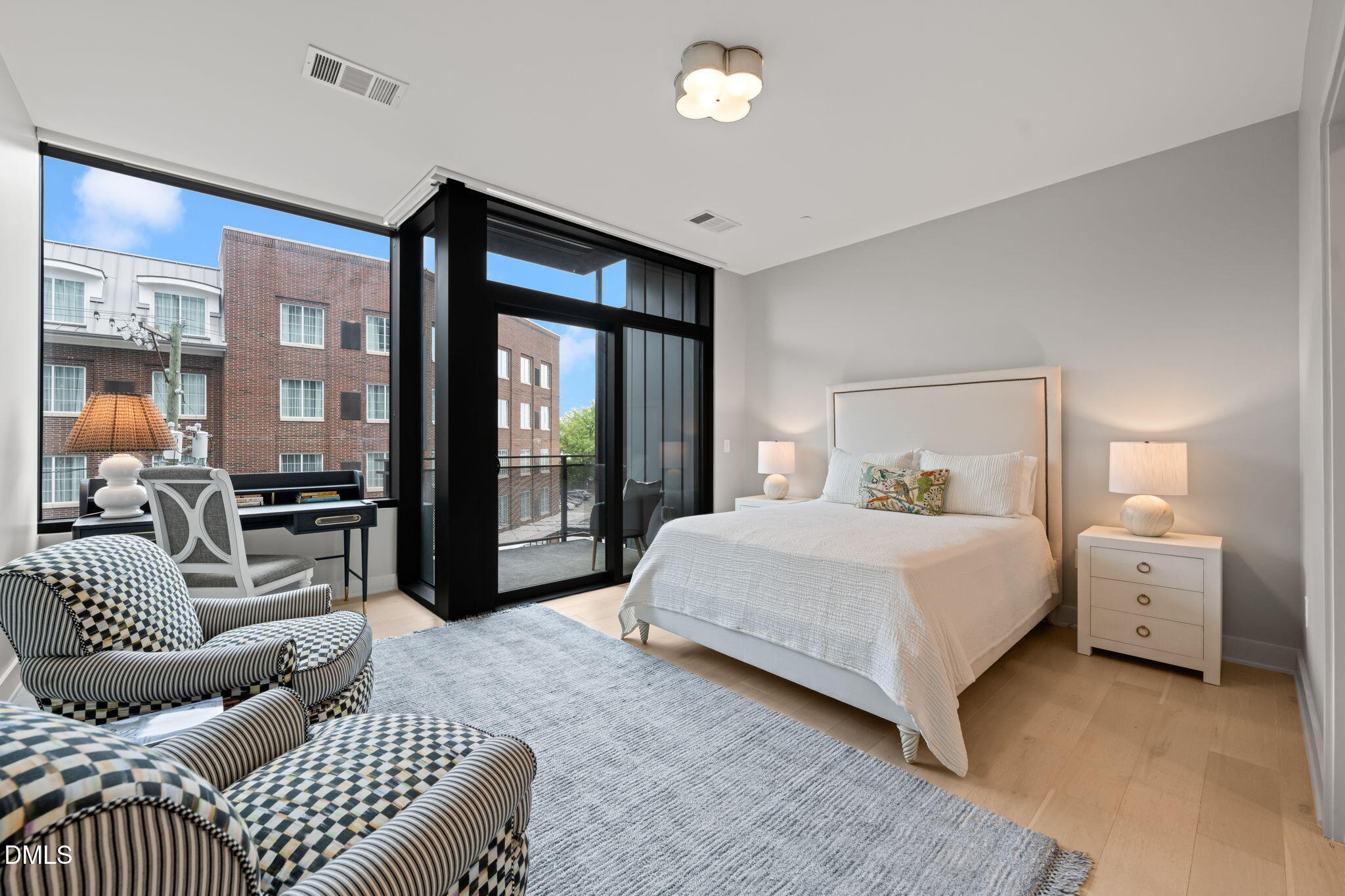 1105 W Main Street Unit 304