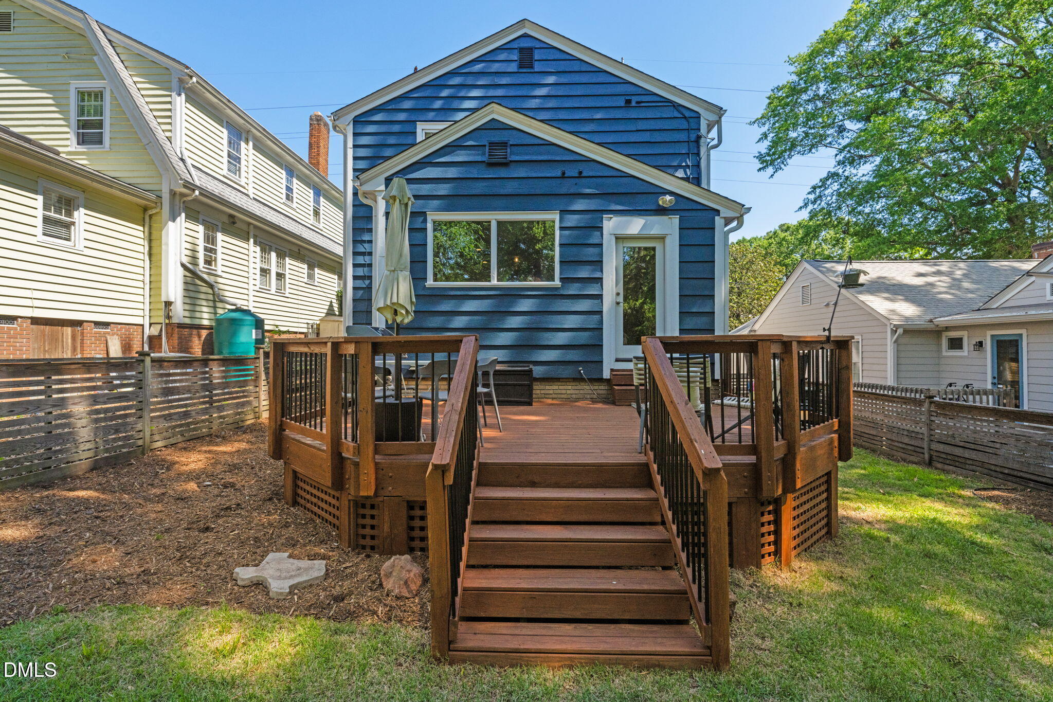 909 Green Street
