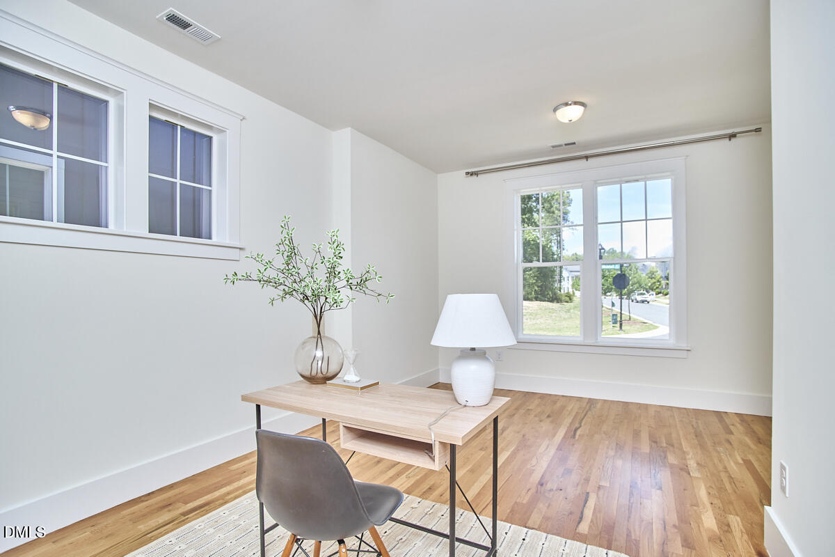 1003 Whitehall Circle