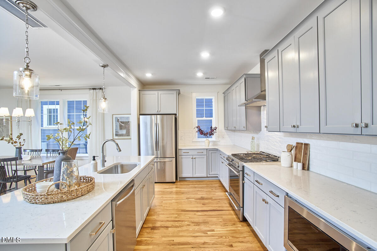 1003 Whitehall Circle