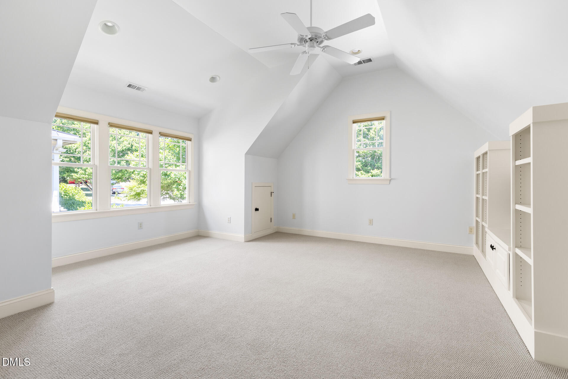 105 Woodland Ridge Court
