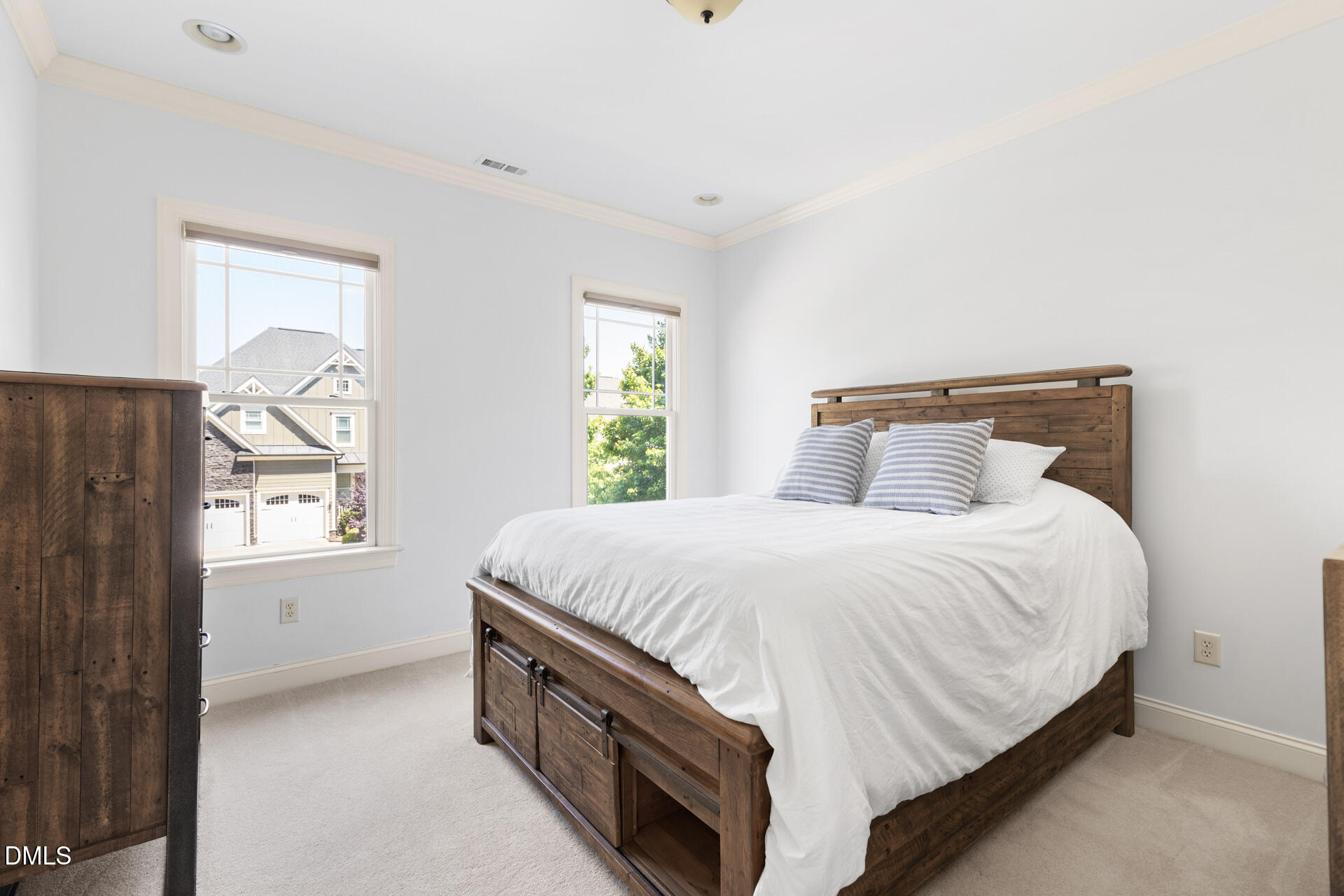 105 Woodland Ridge Court