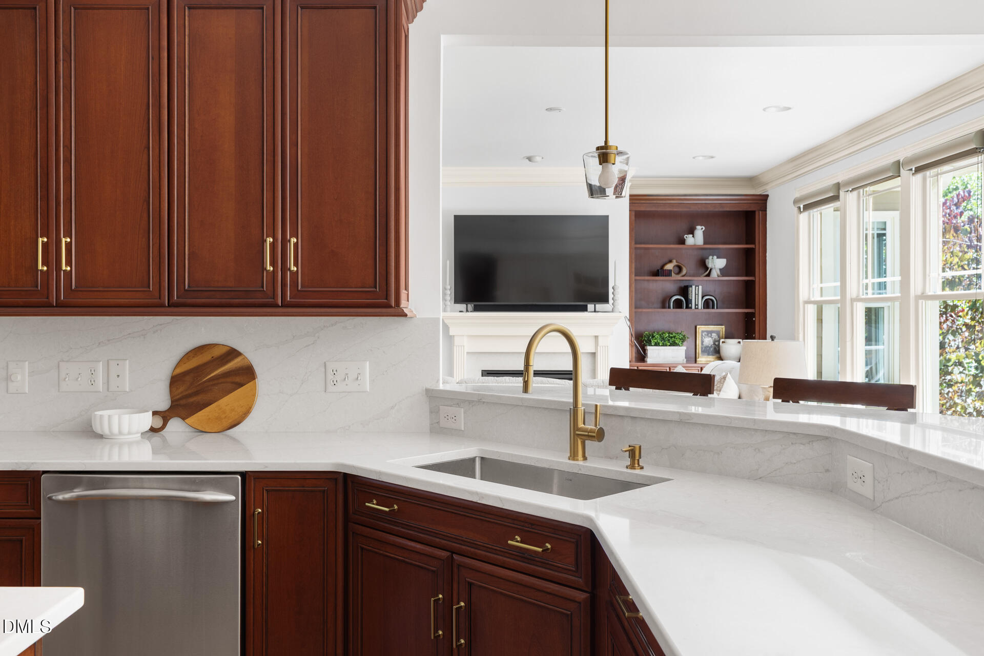 105 Woodland Ridge Court