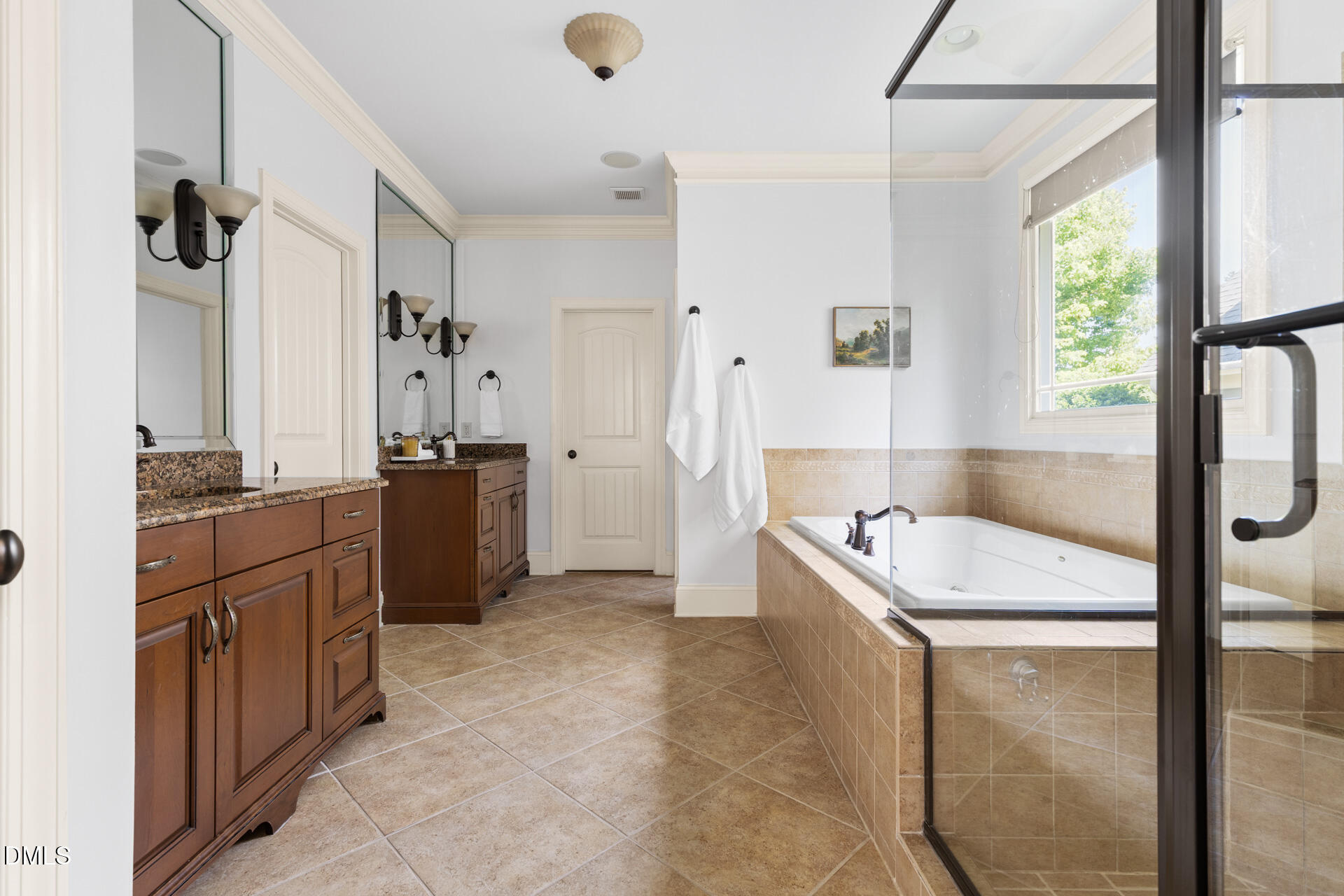 105 Woodland Ridge Court