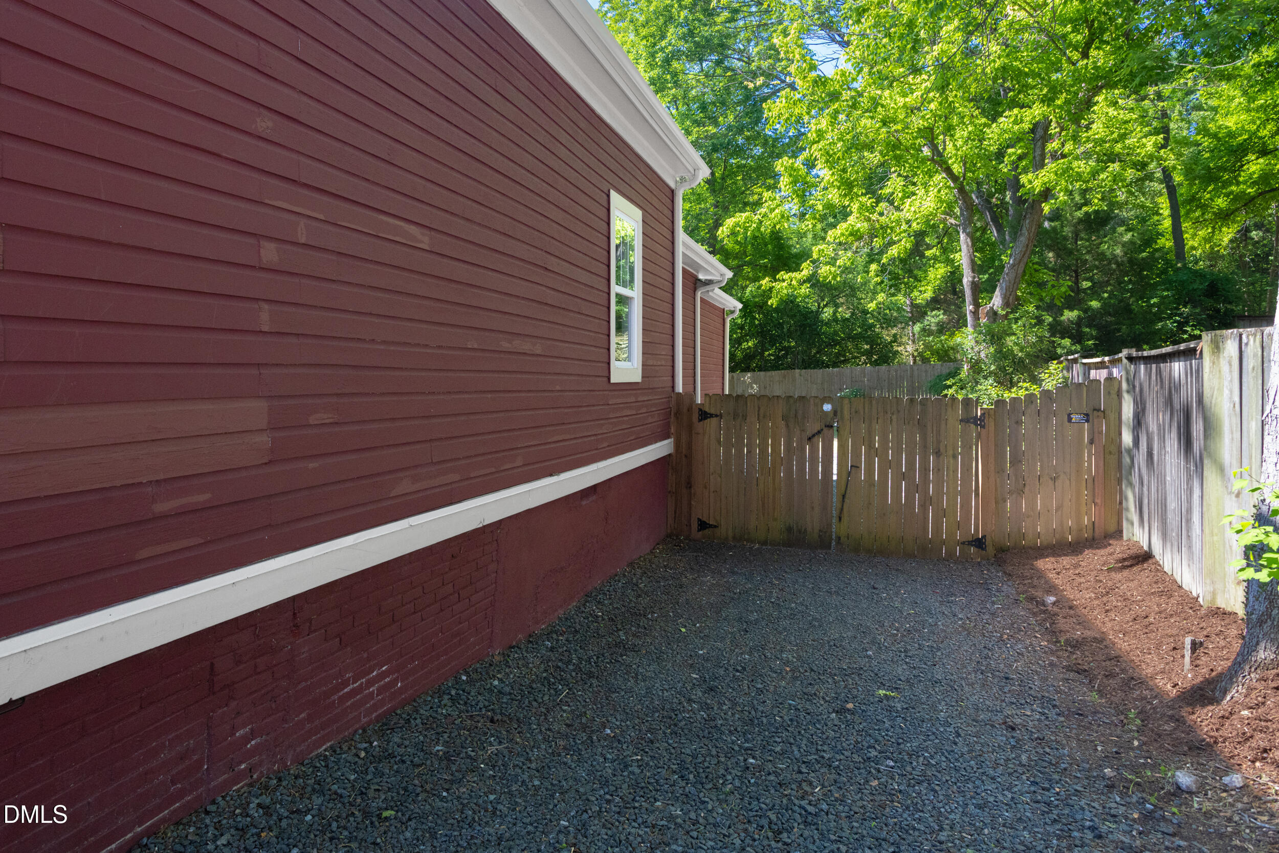 110 E Trinity Avenue